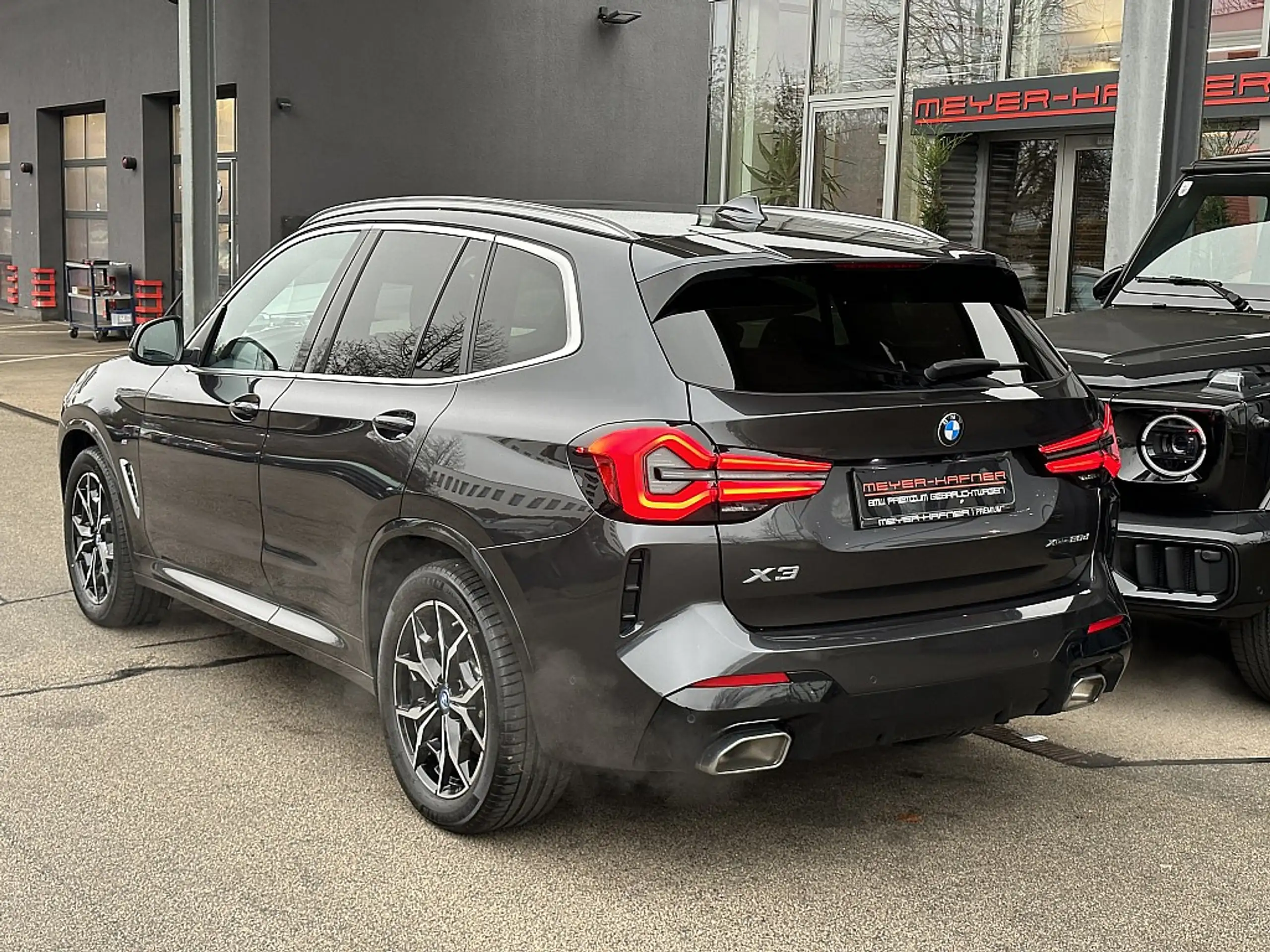 BMW - X3