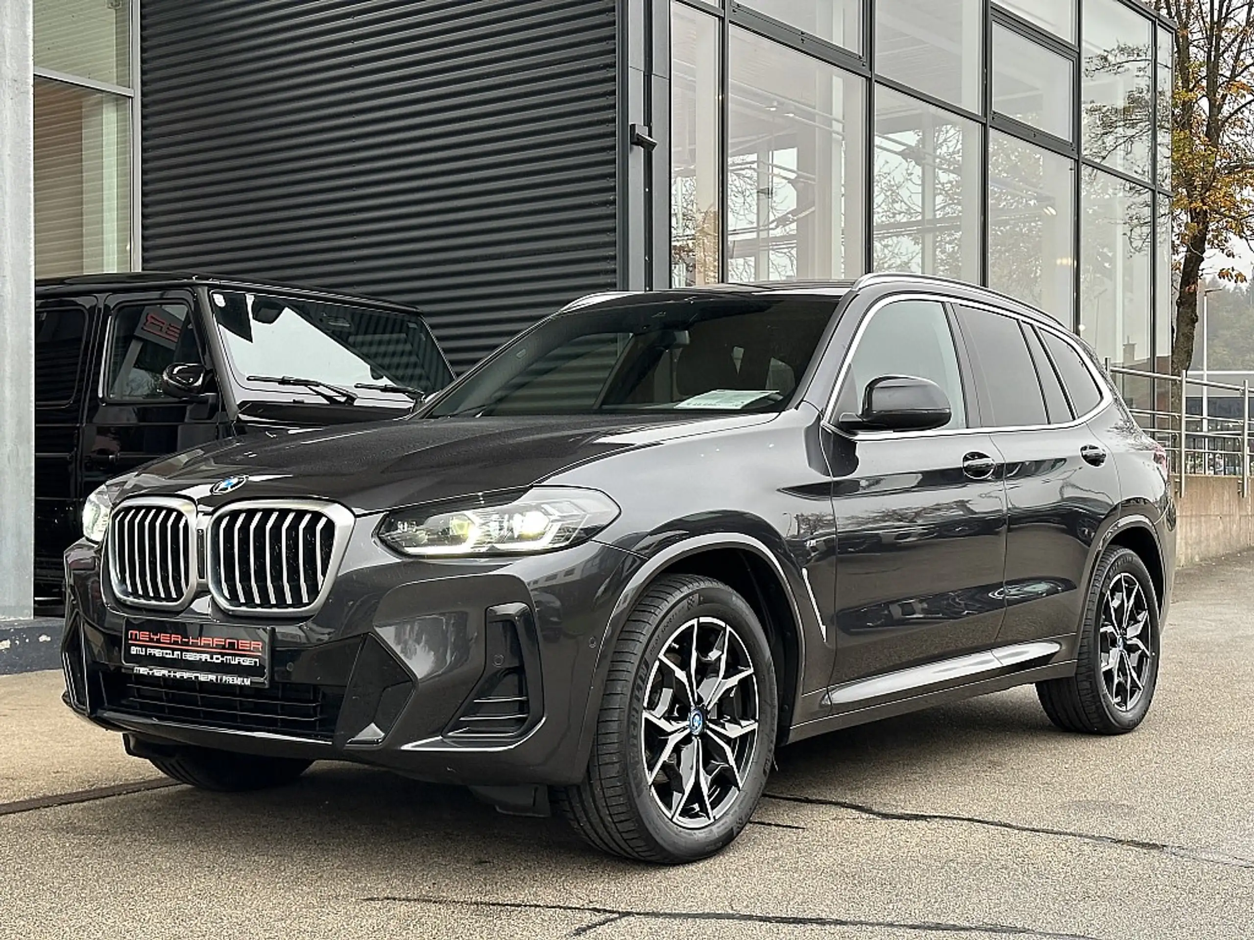 BMW - X3