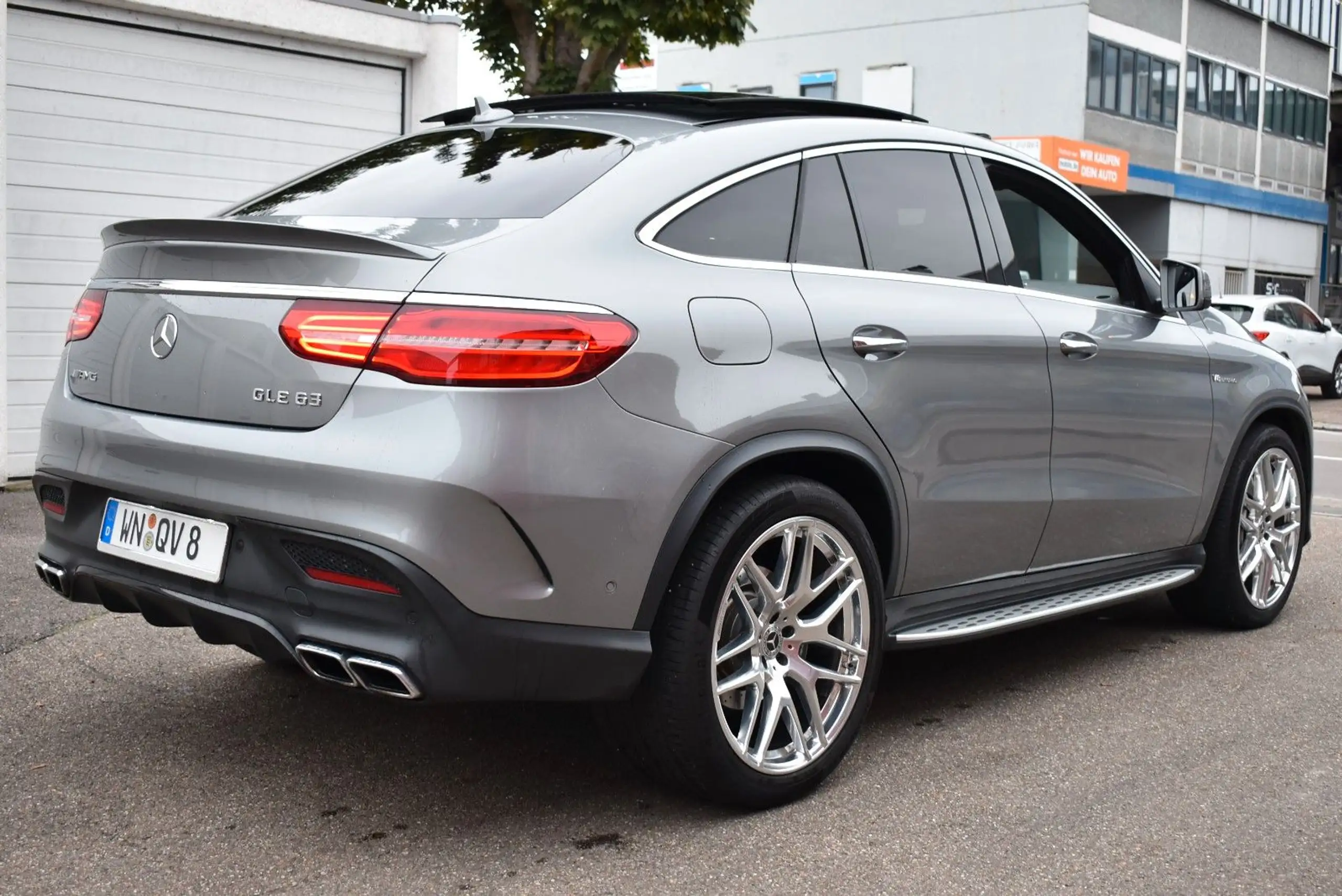 Mercedes-Benz - GLE 63 AMG