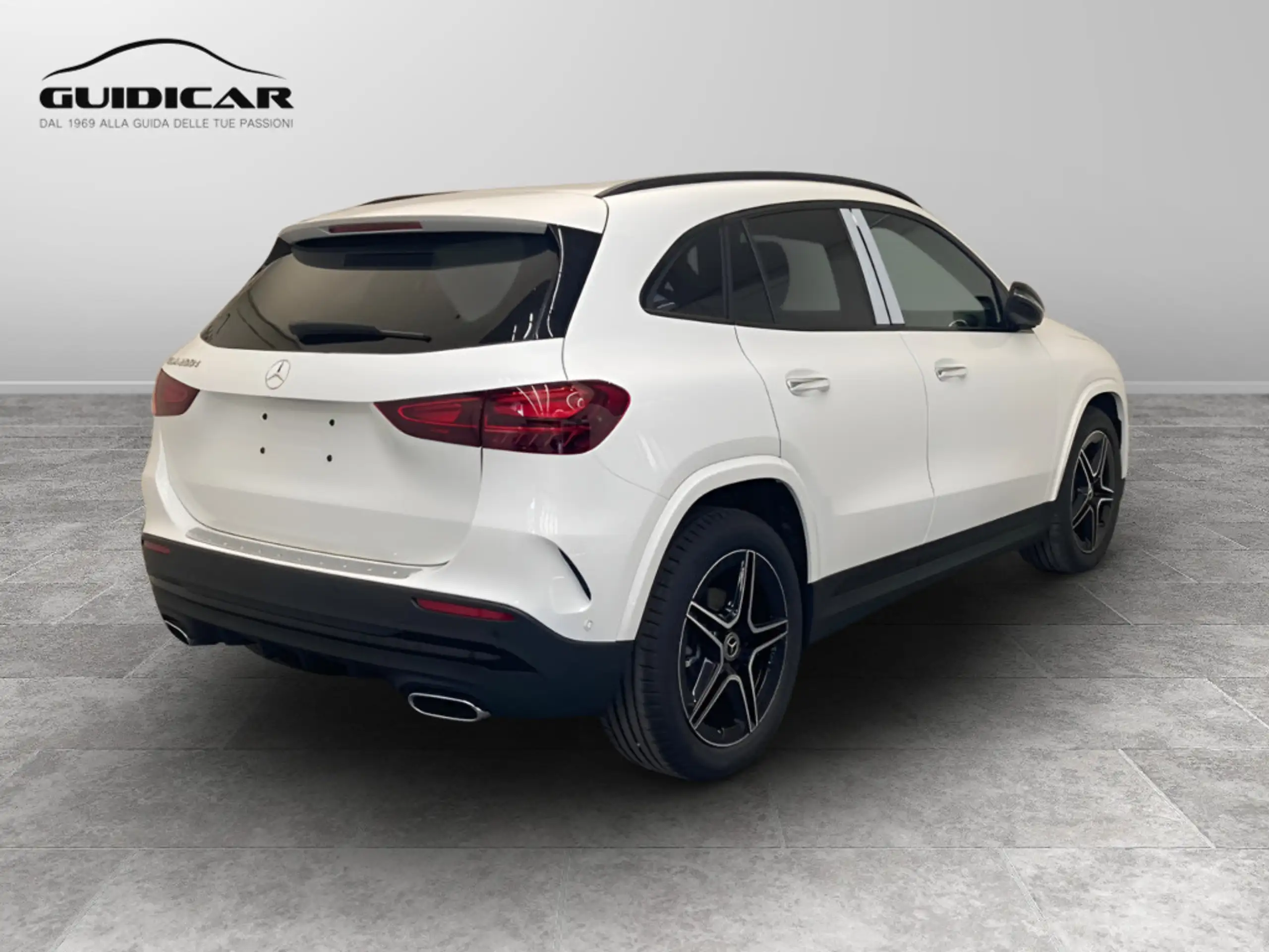 Mercedes-Benz - GLA 200