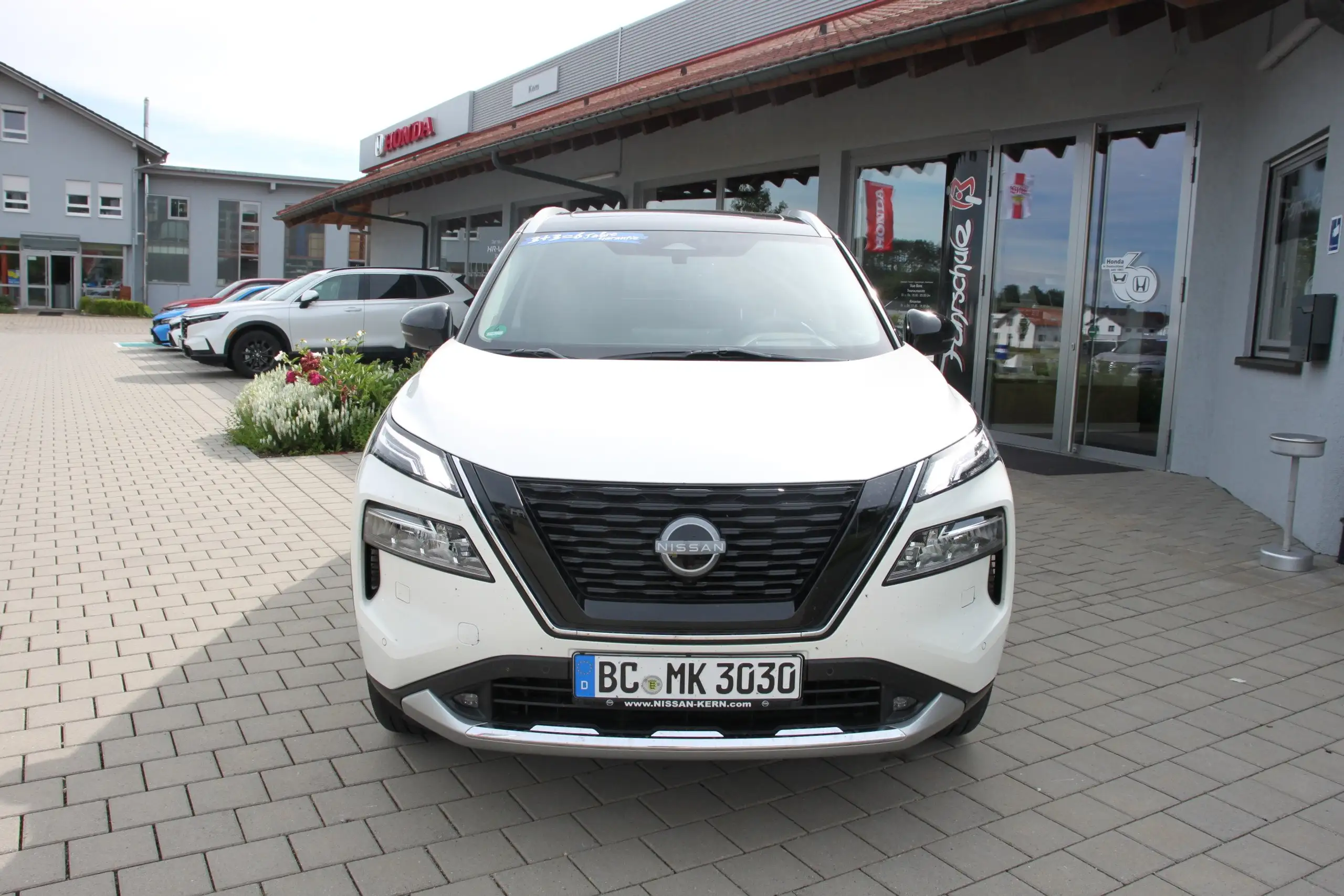 Nissan - X-Trail