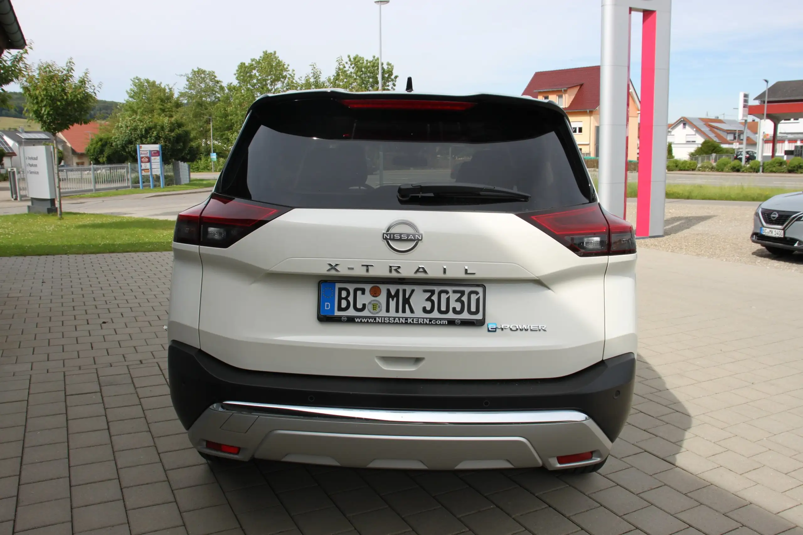 Nissan - X-Trail