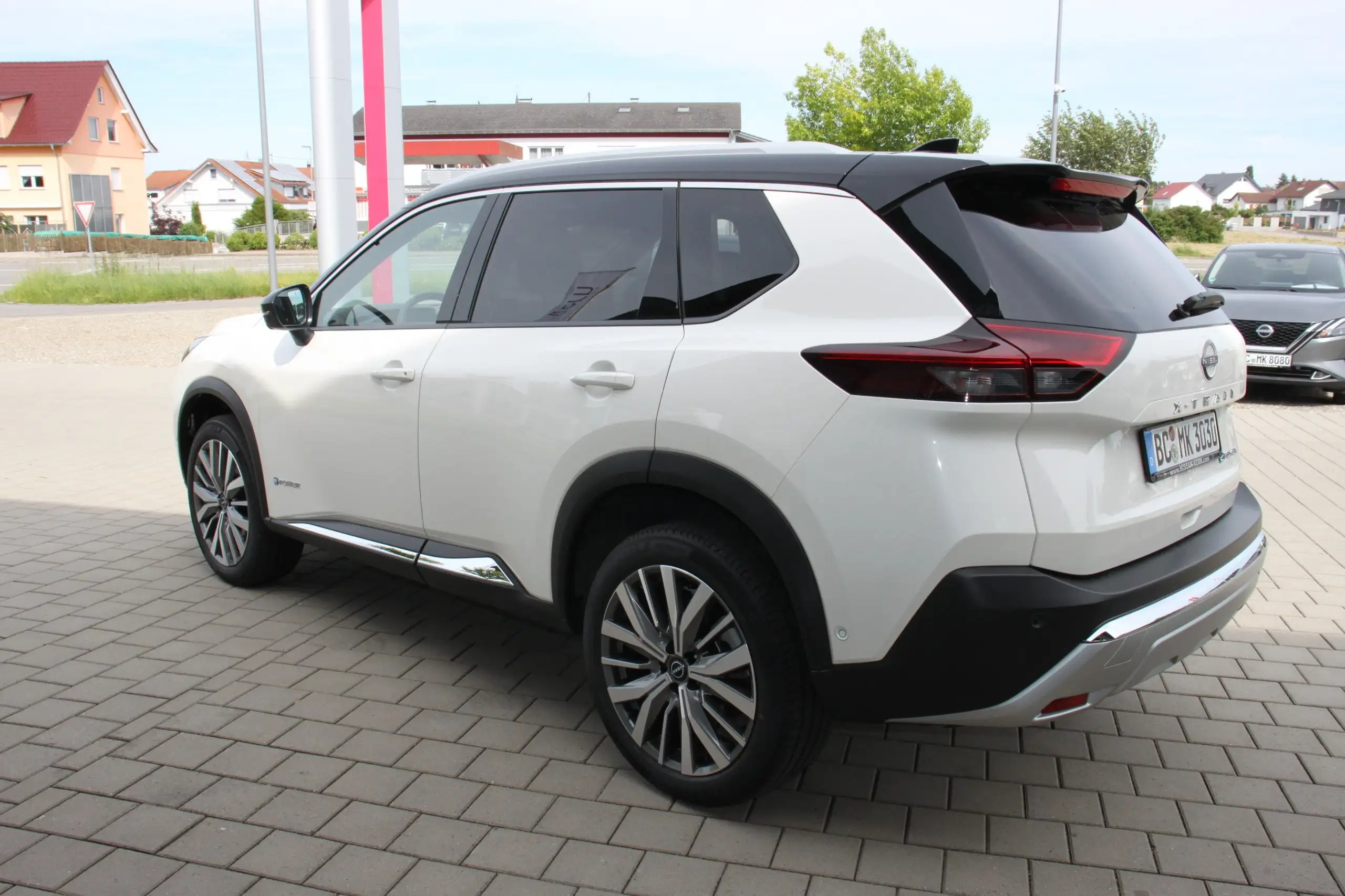 Nissan - X-Trail