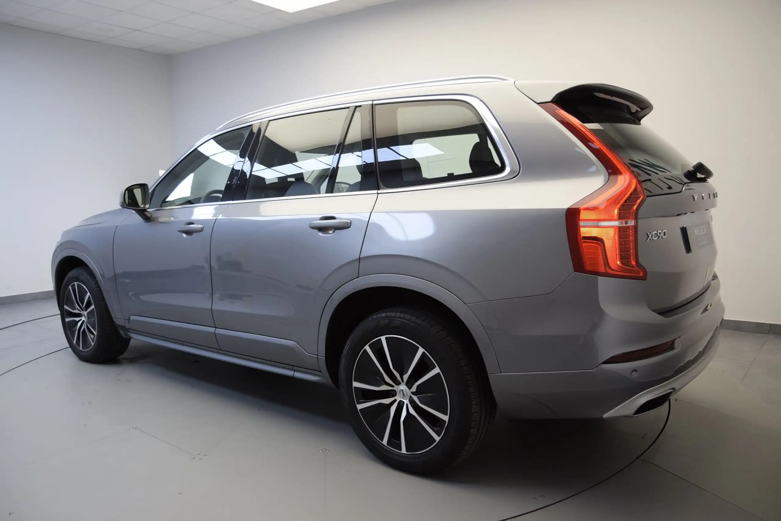 Volvo - XC90