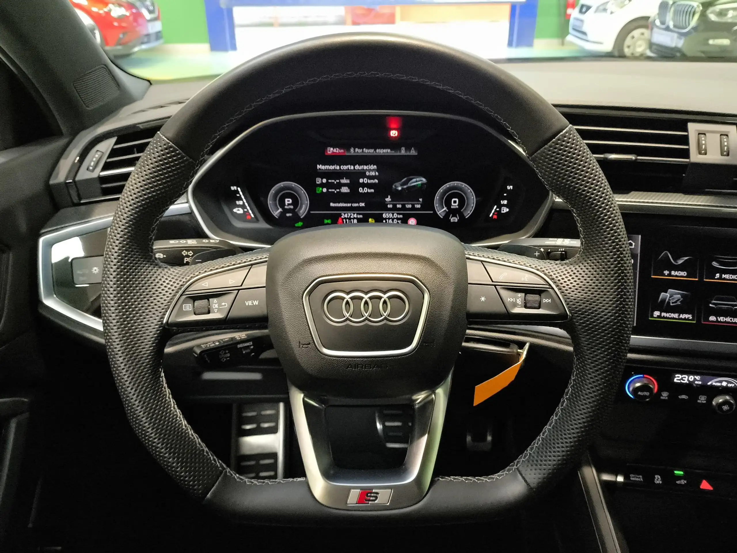 Audi - Q3