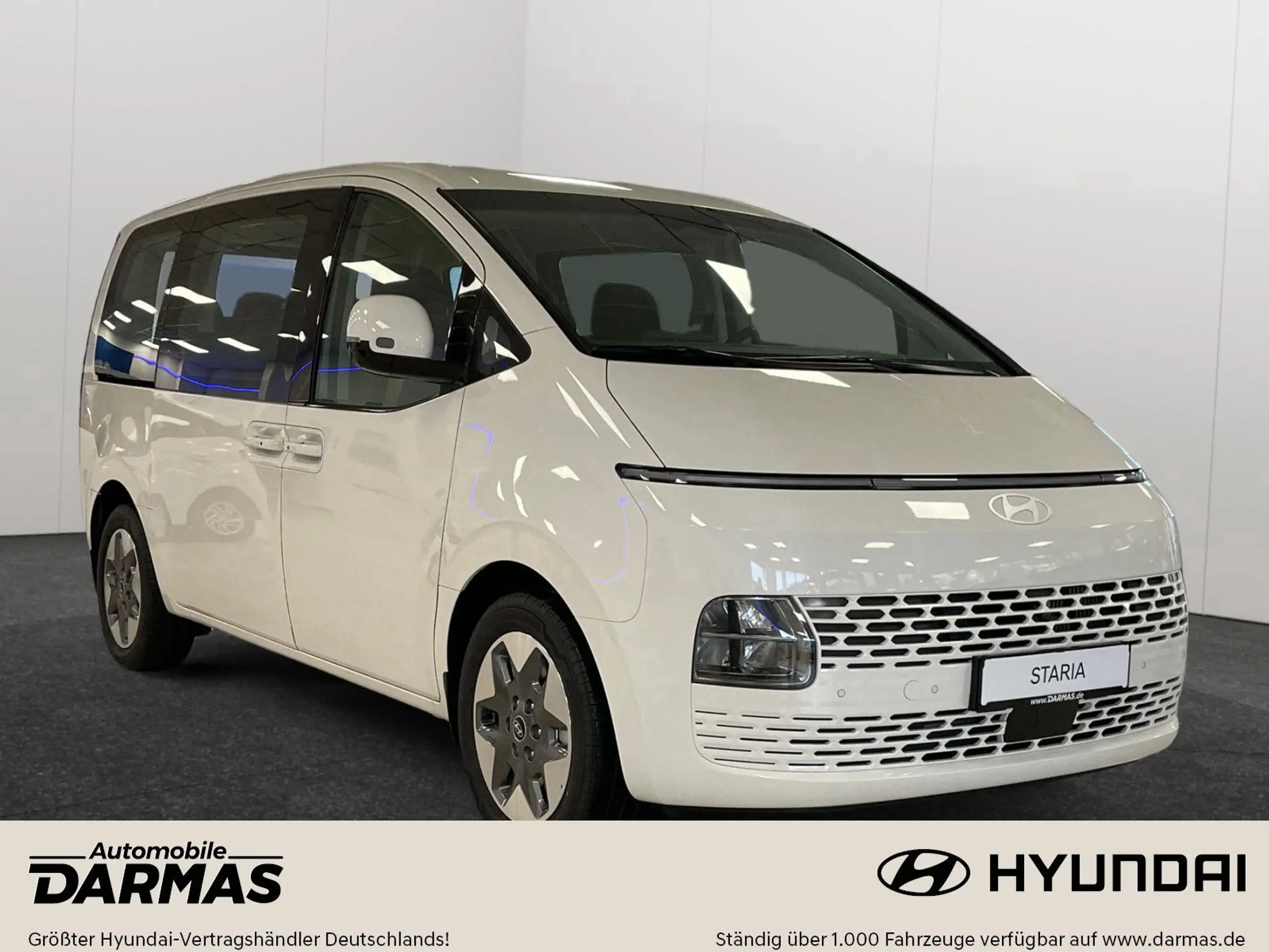 Hyundai - STARIA