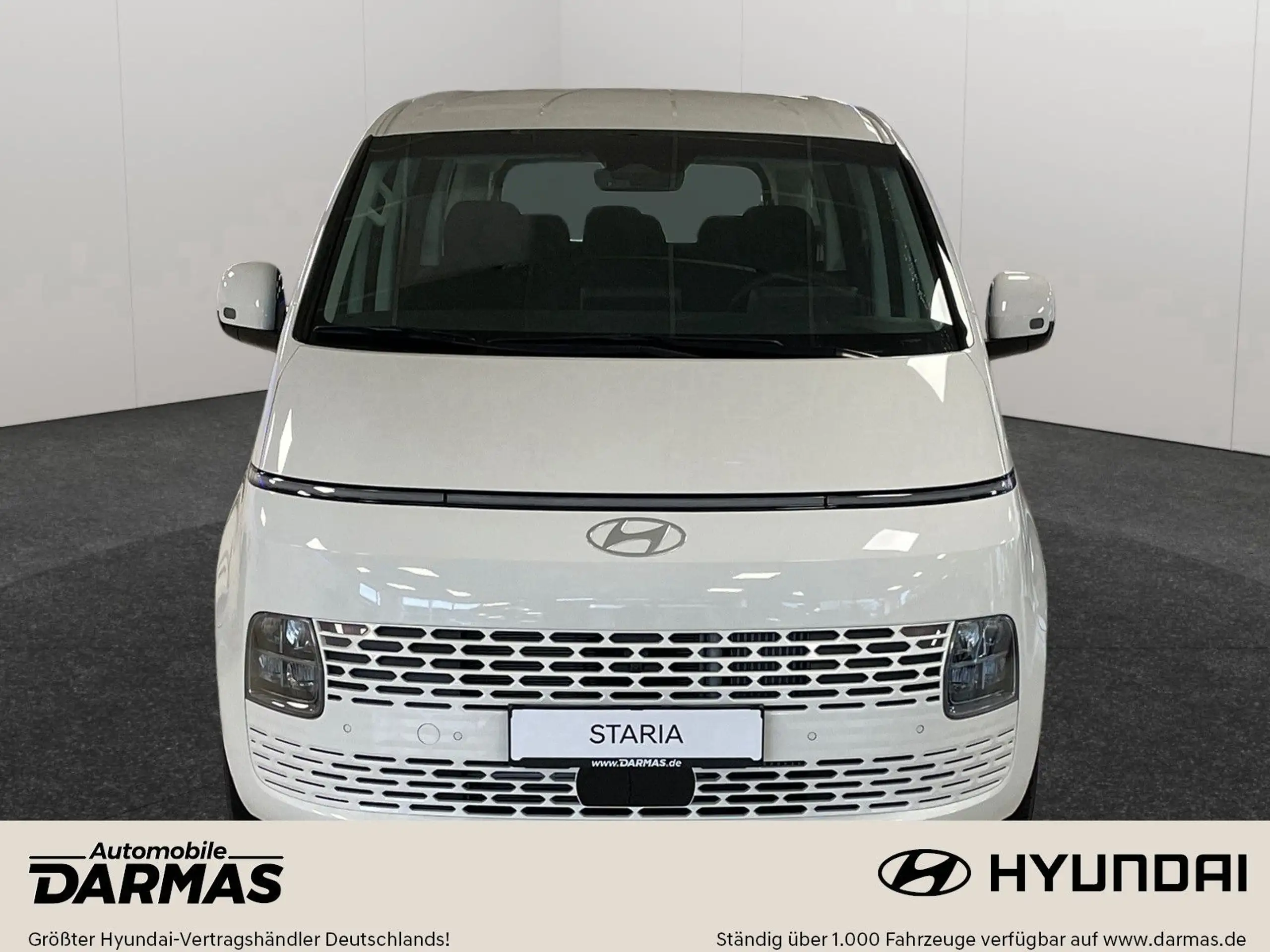 Hyundai - STARIA