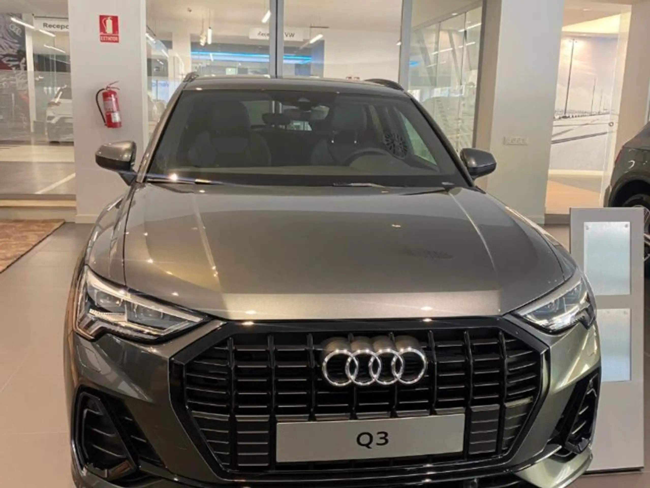 Audi - Q3