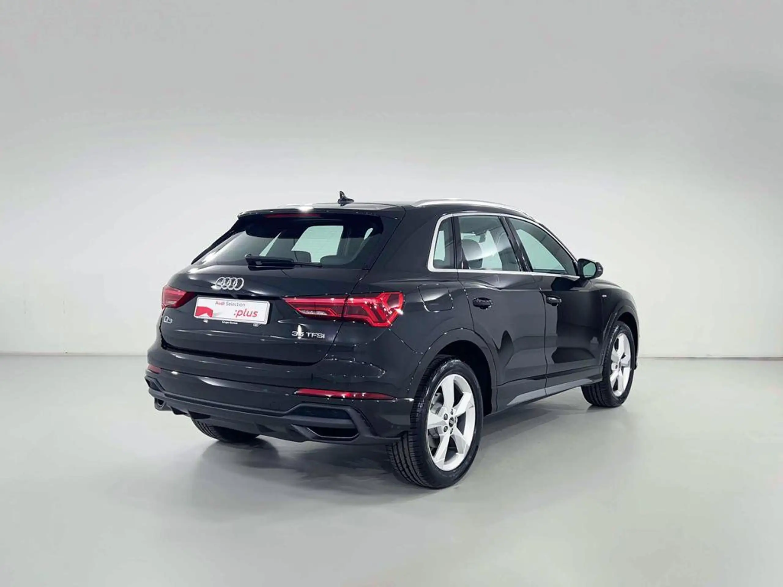 Audi - Q3