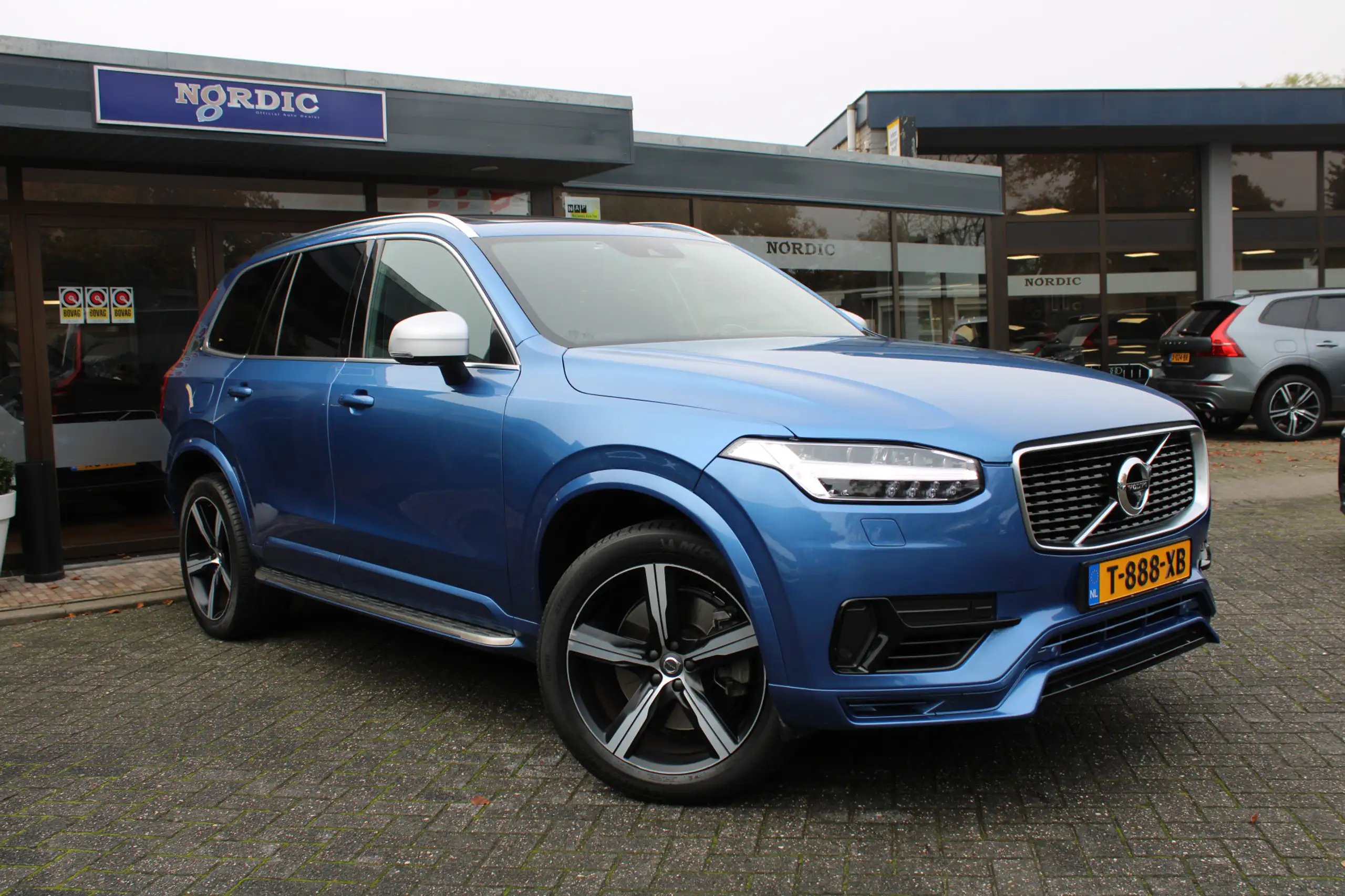 Volvo - XC90