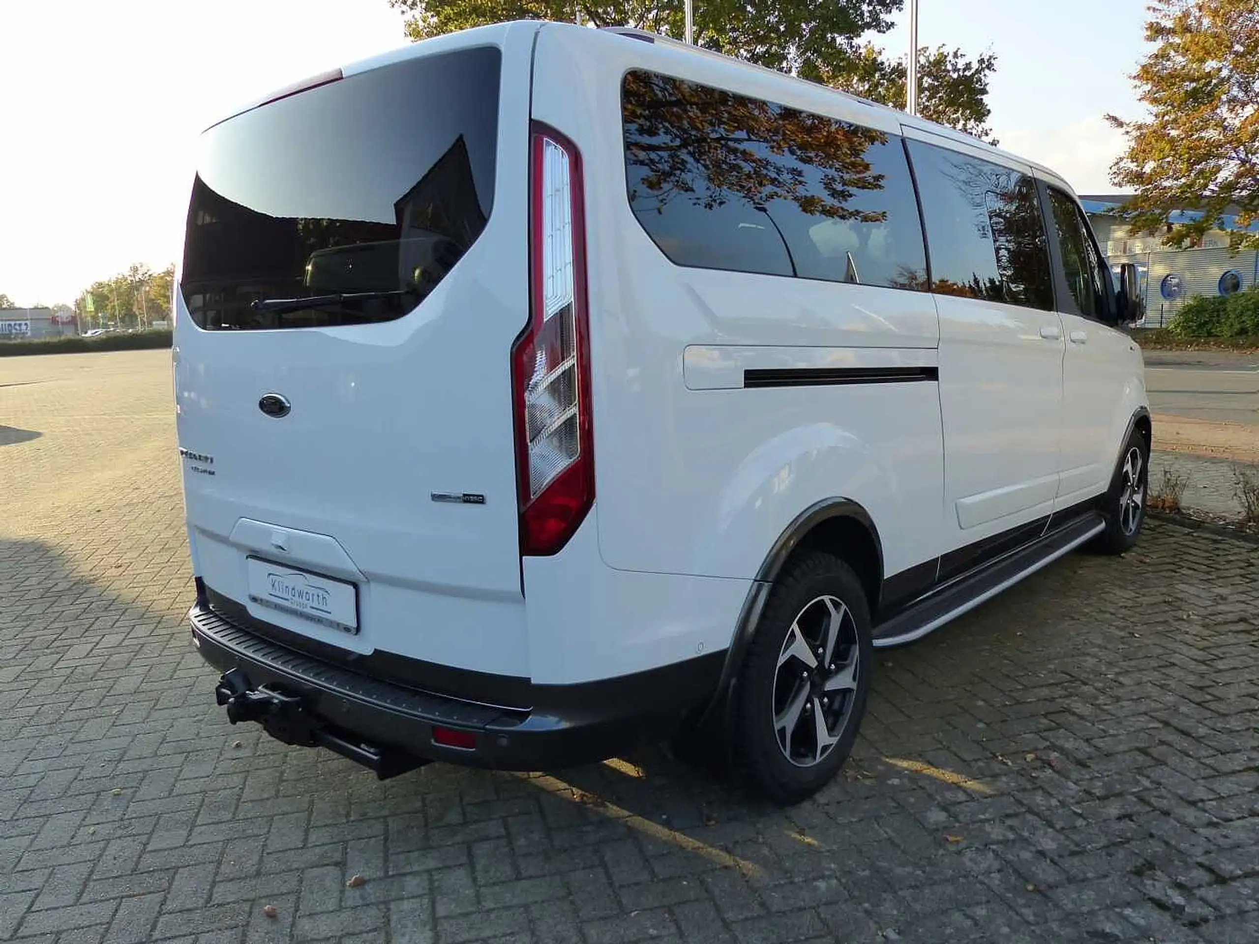 Ford - Tourneo Custom