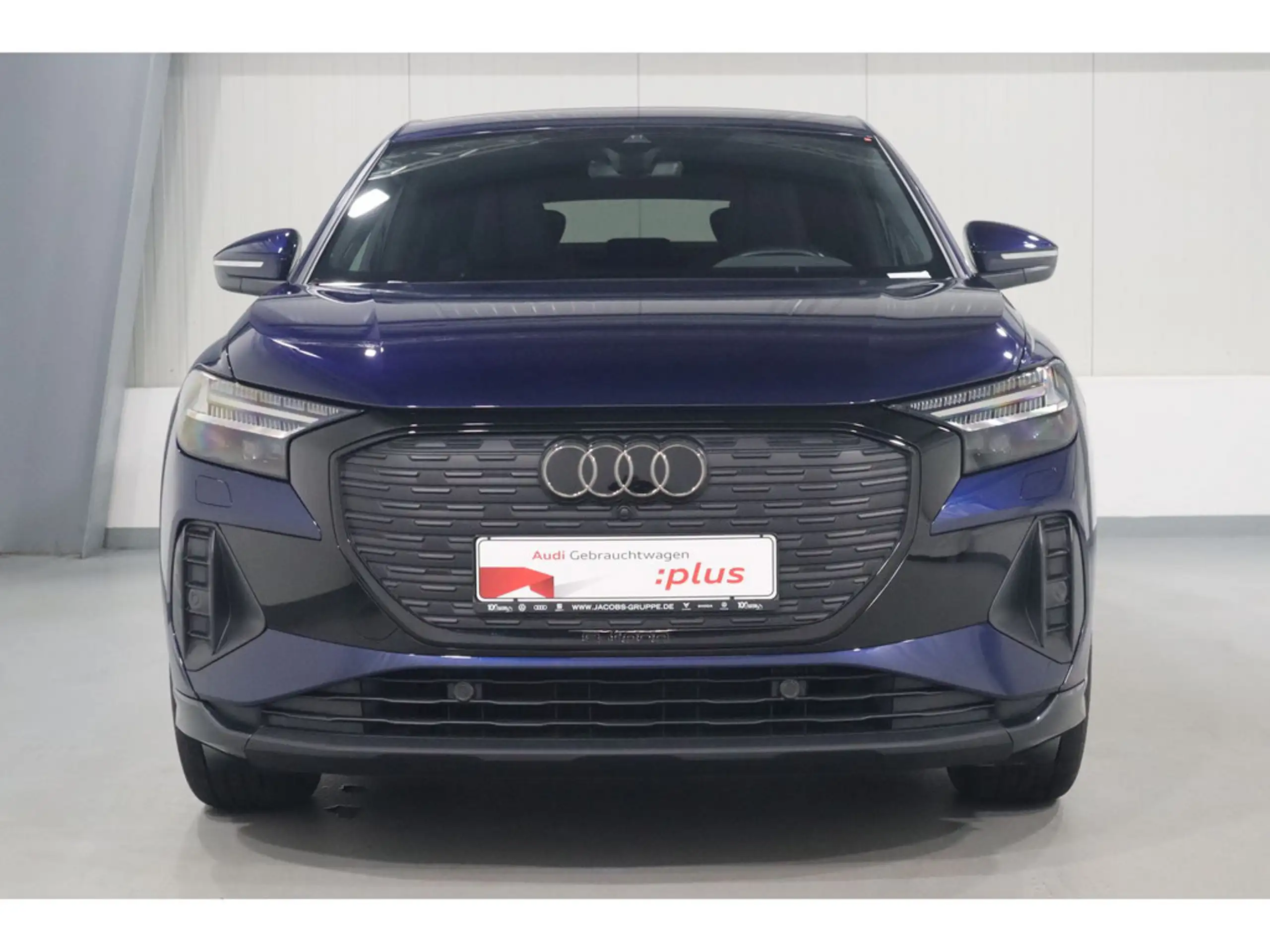 Audi - Q4 e-tron