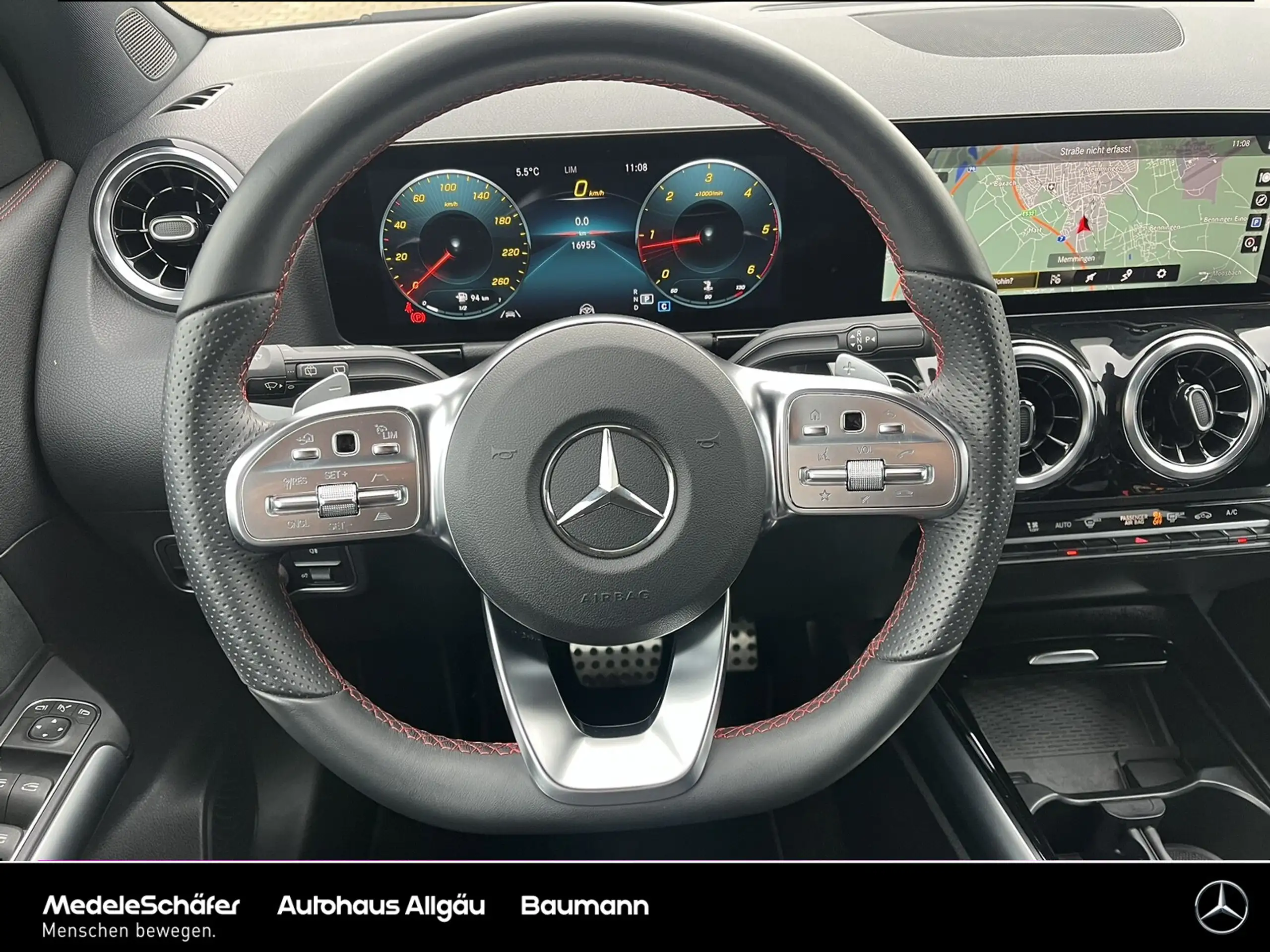 Mercedes-Benz - GLA 220