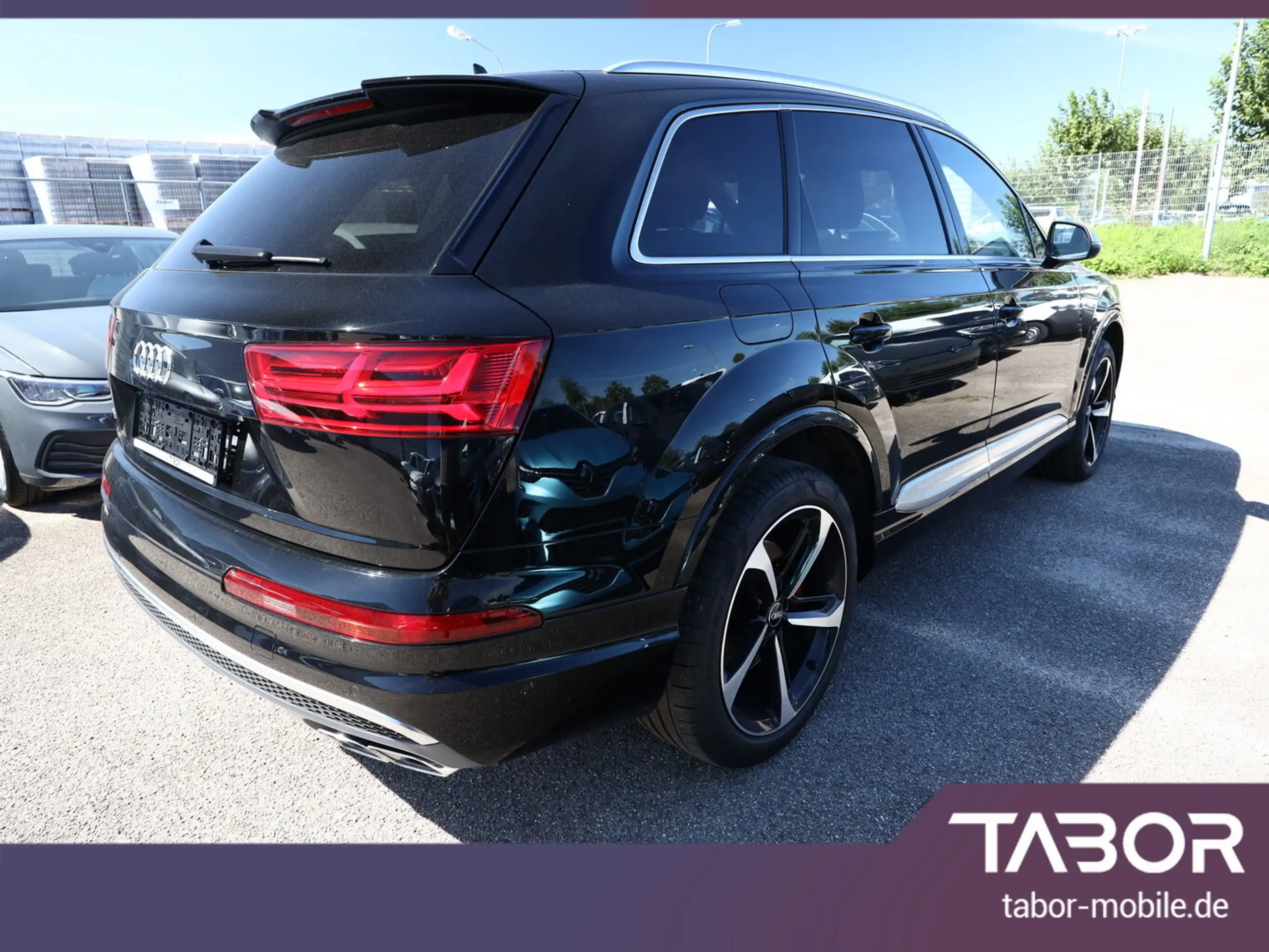 Audi - SQ7