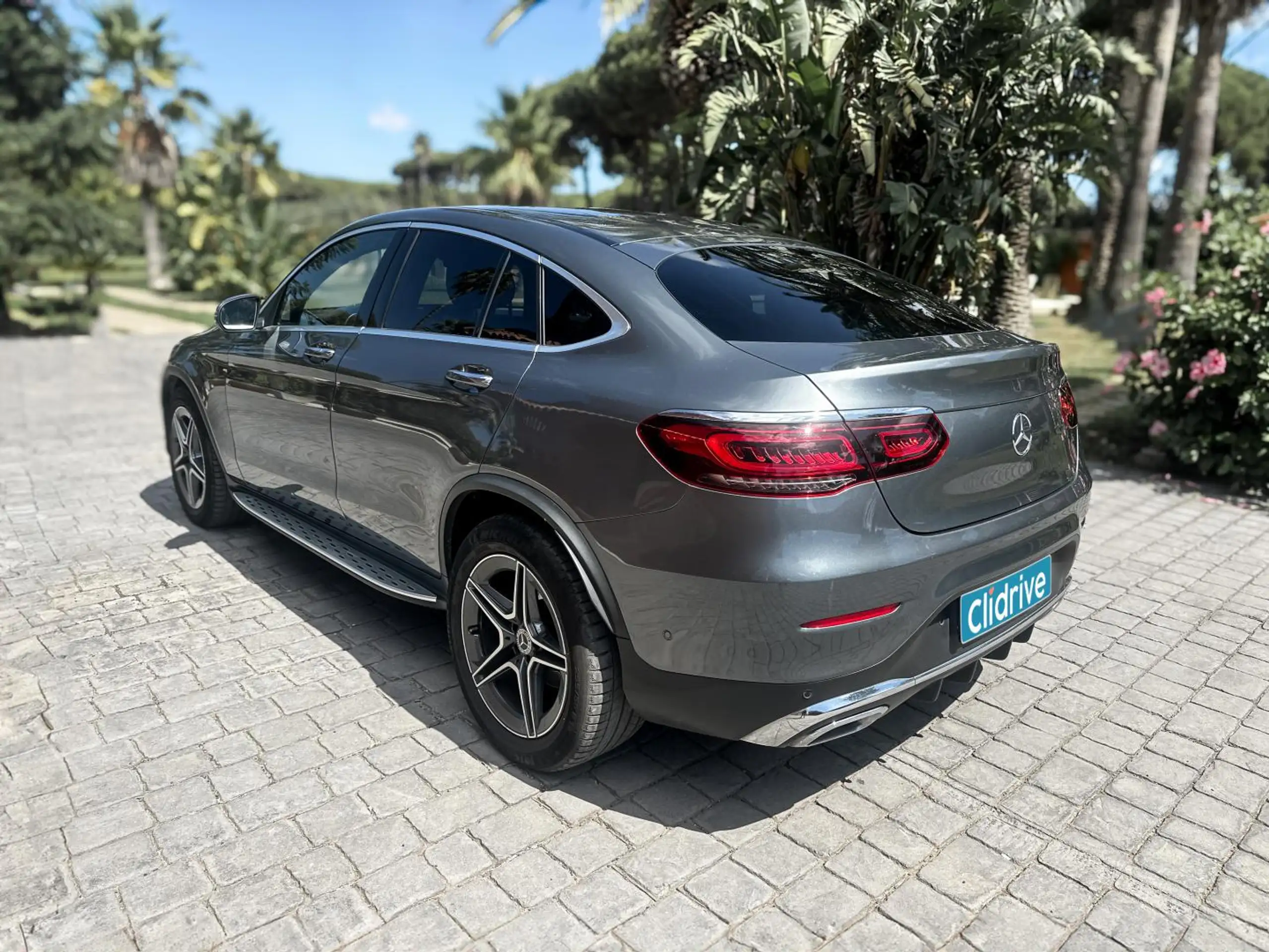 Mercedes-Benz - GLC 300