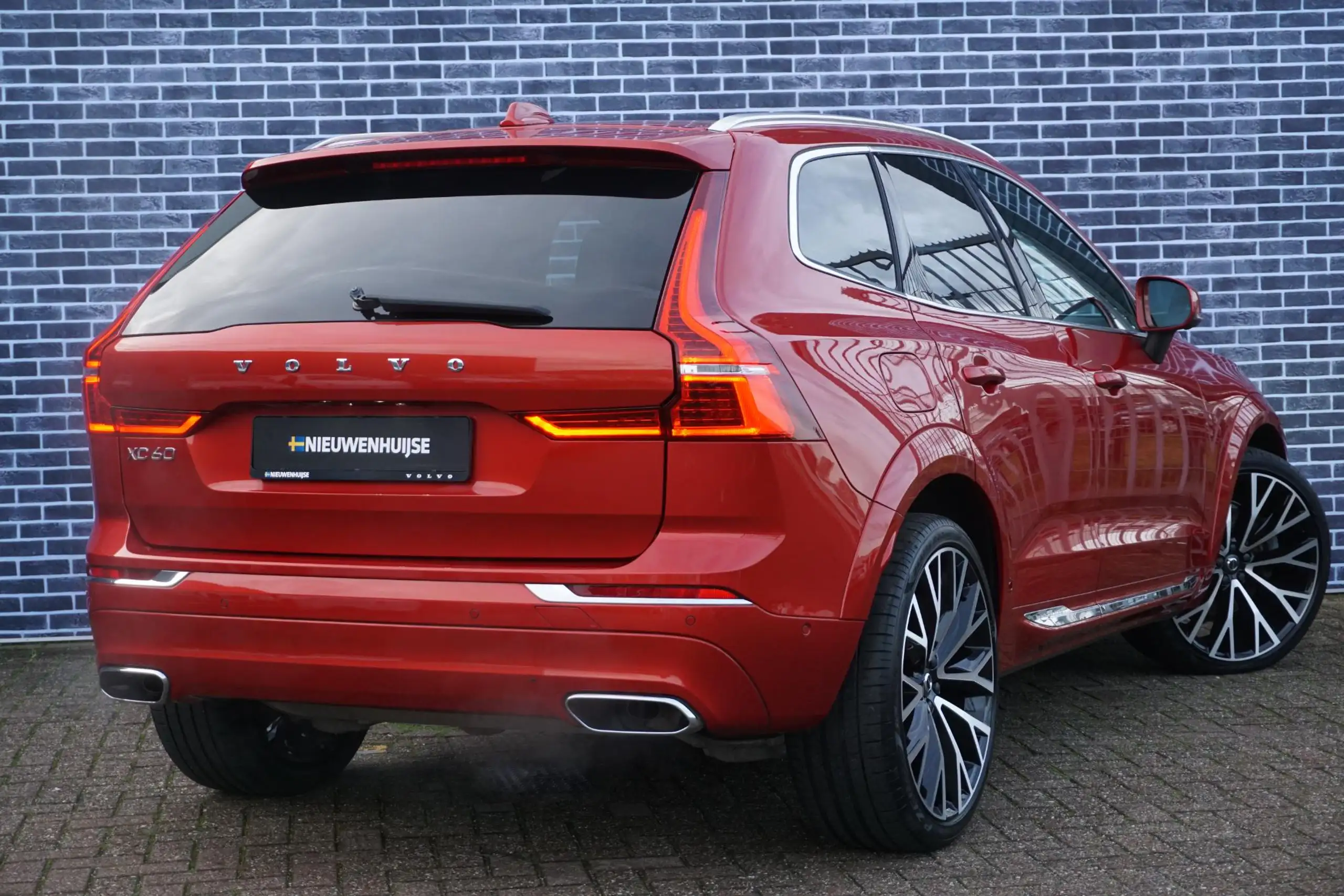 Volvo - XC60