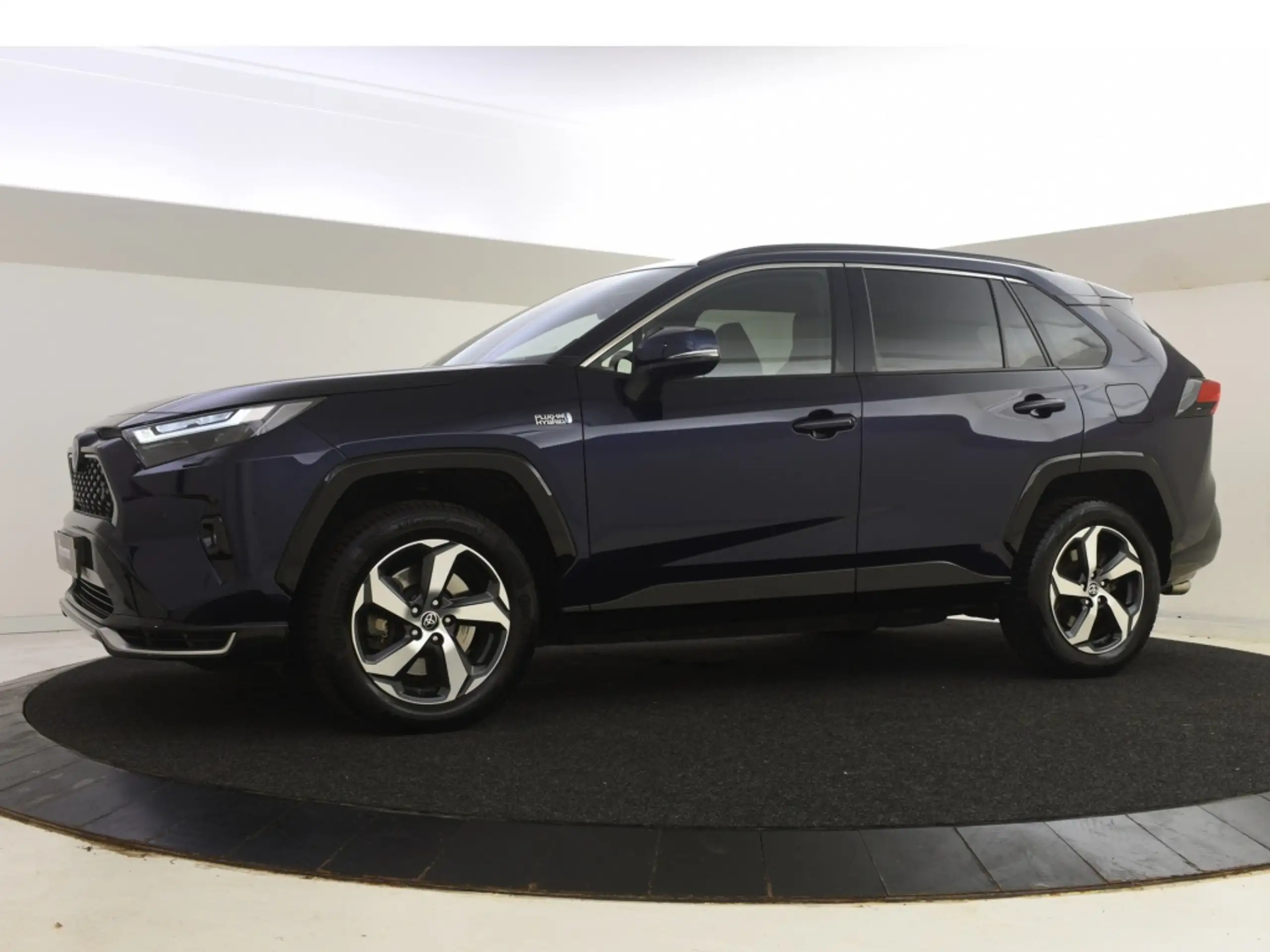 Toyota - RAV 4