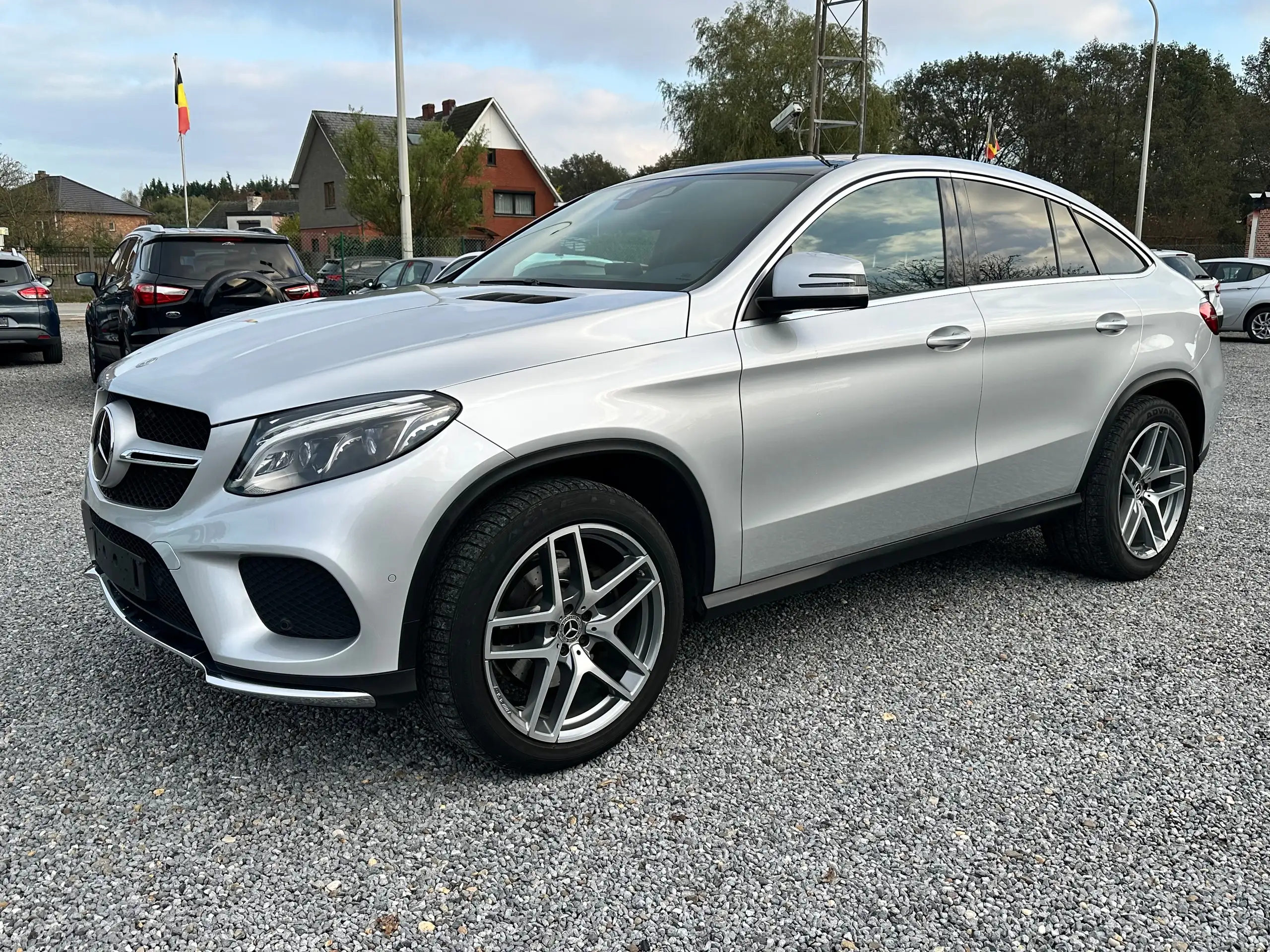 Mercedes-Benz - GLE 350