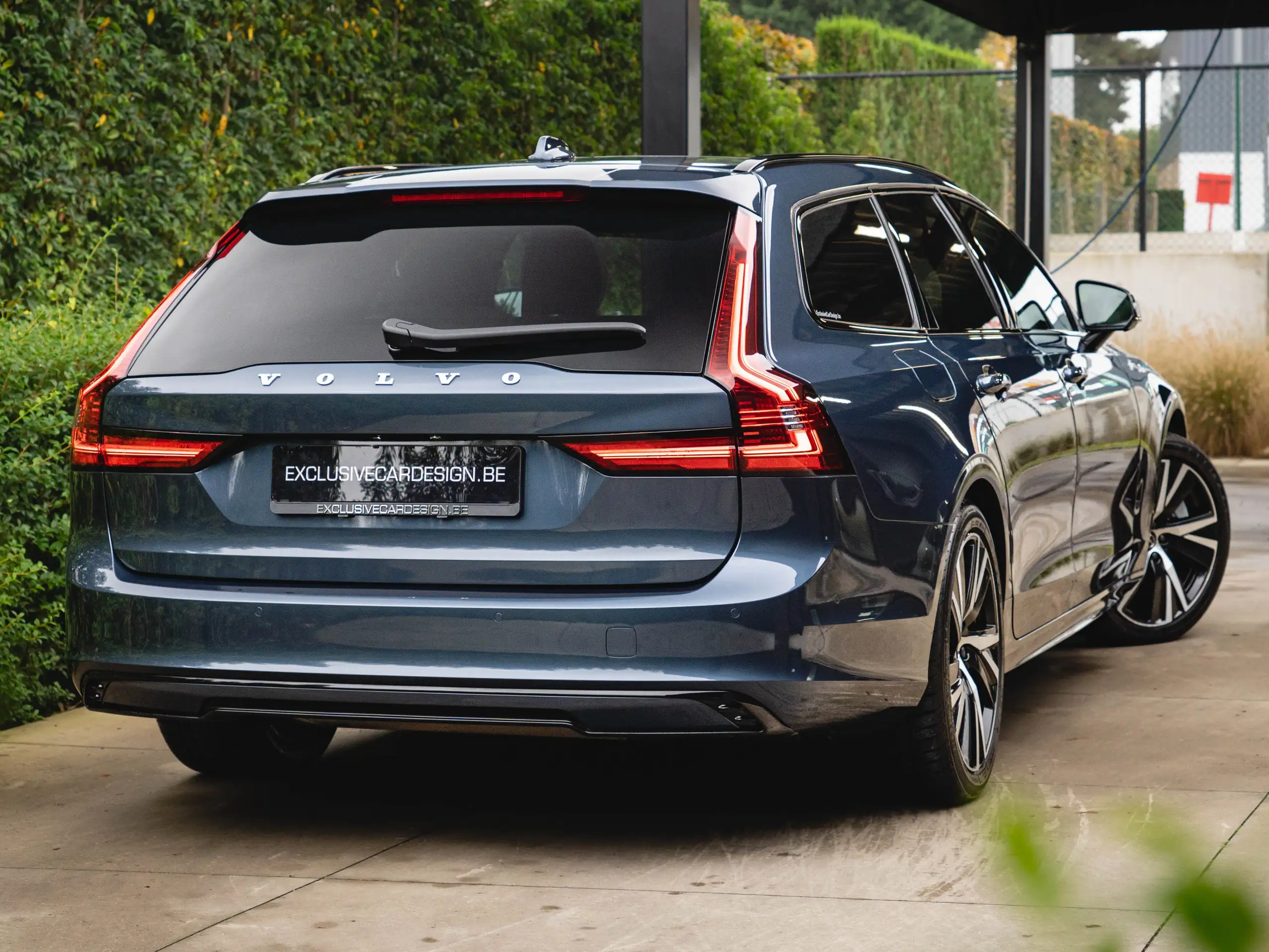 Volvo - V90