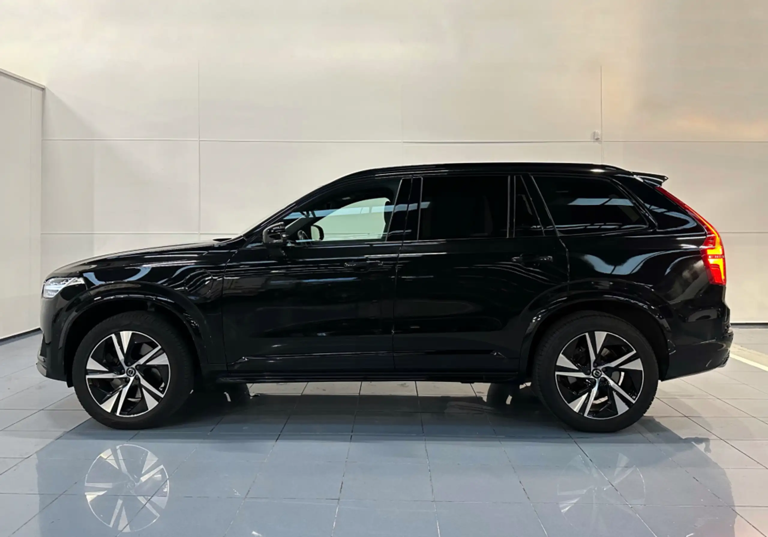 Volvo - XC90