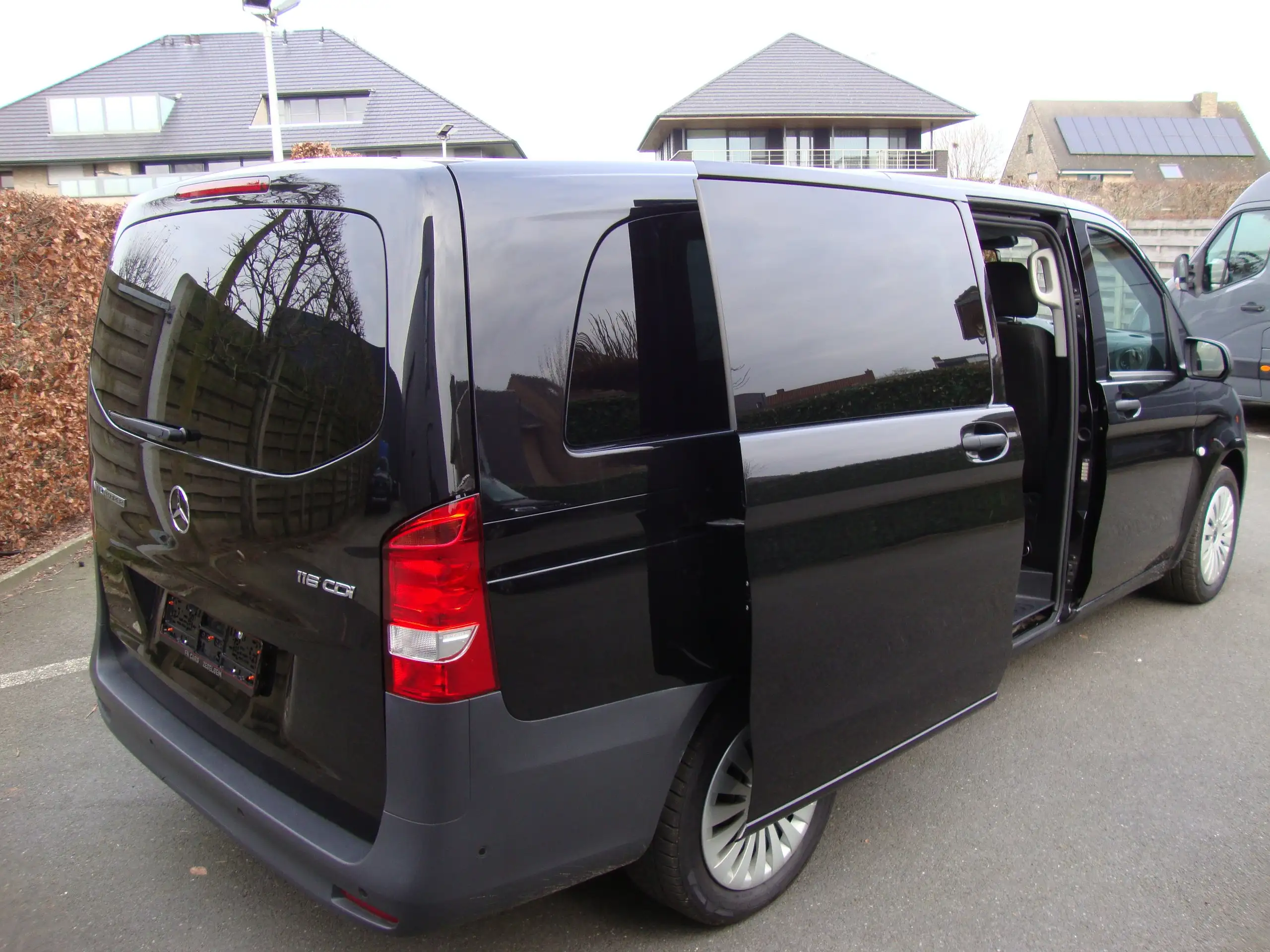 Mercedes-Benz - Vito