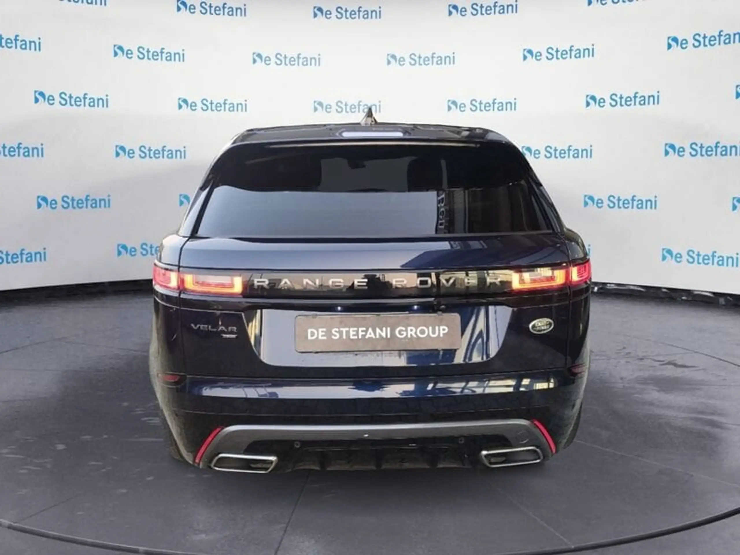 Land Rover - Range Rover Velar