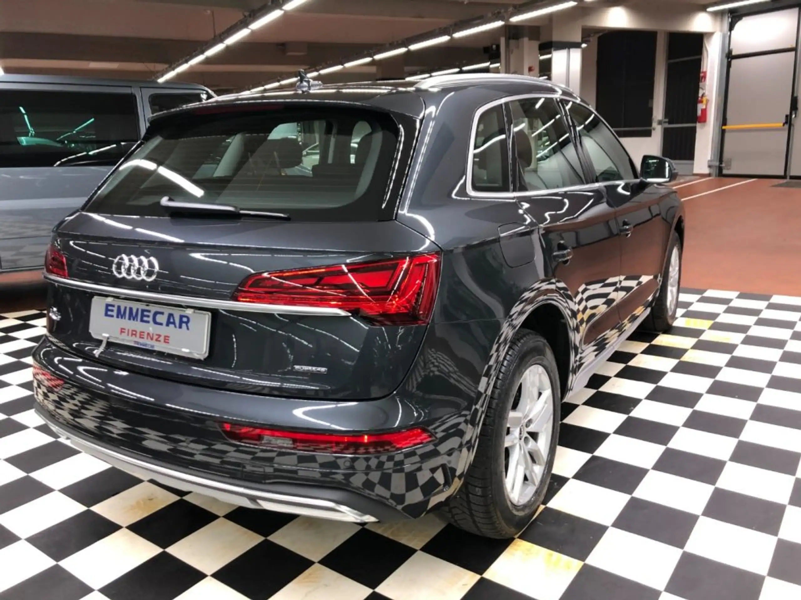 Audi - Q5