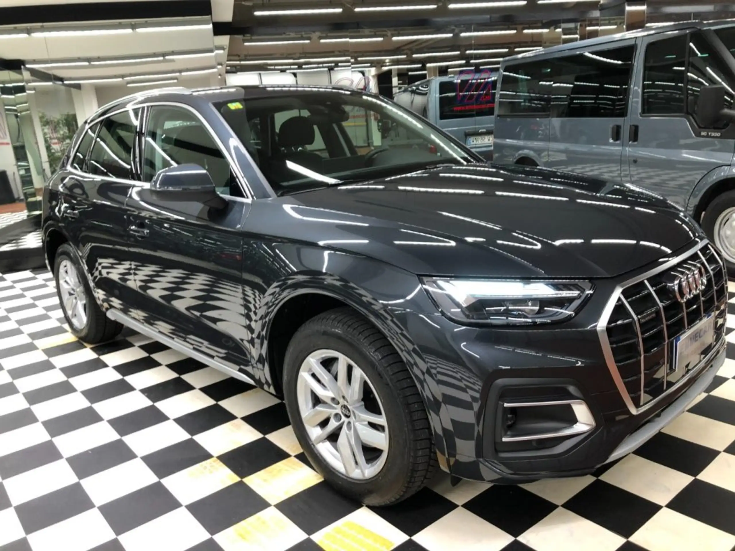 Audi - Q5