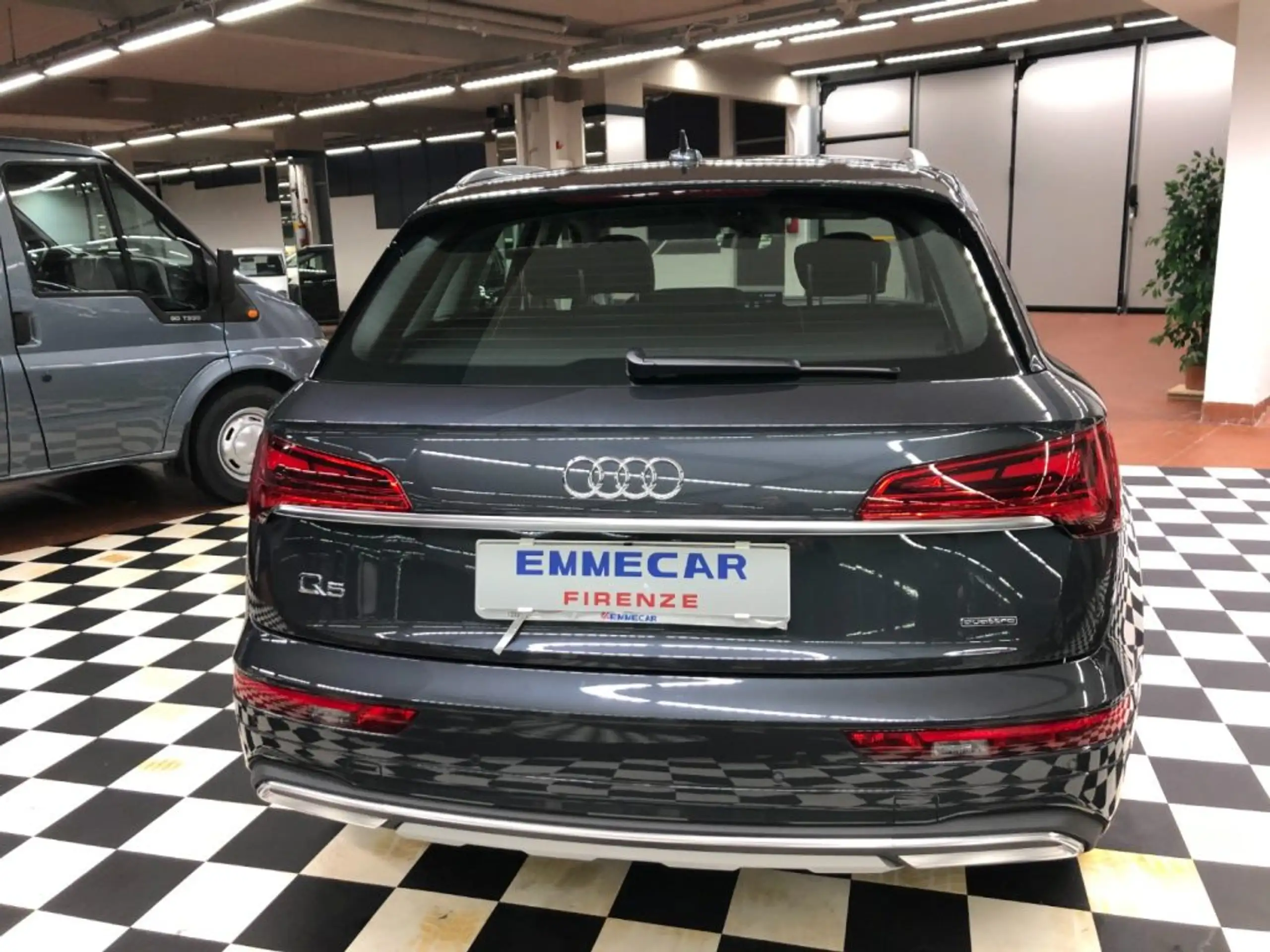 Audi - Q5