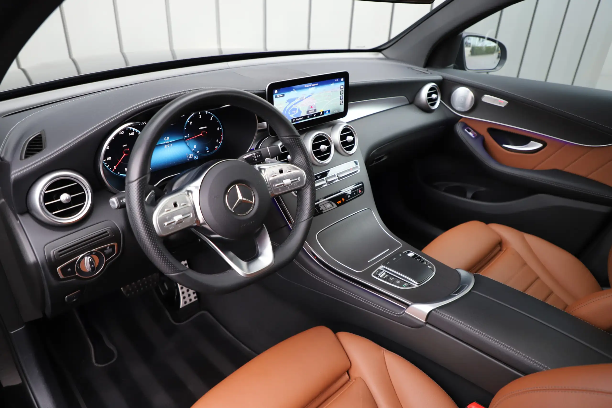 Mercedes-Benz - GLC 200