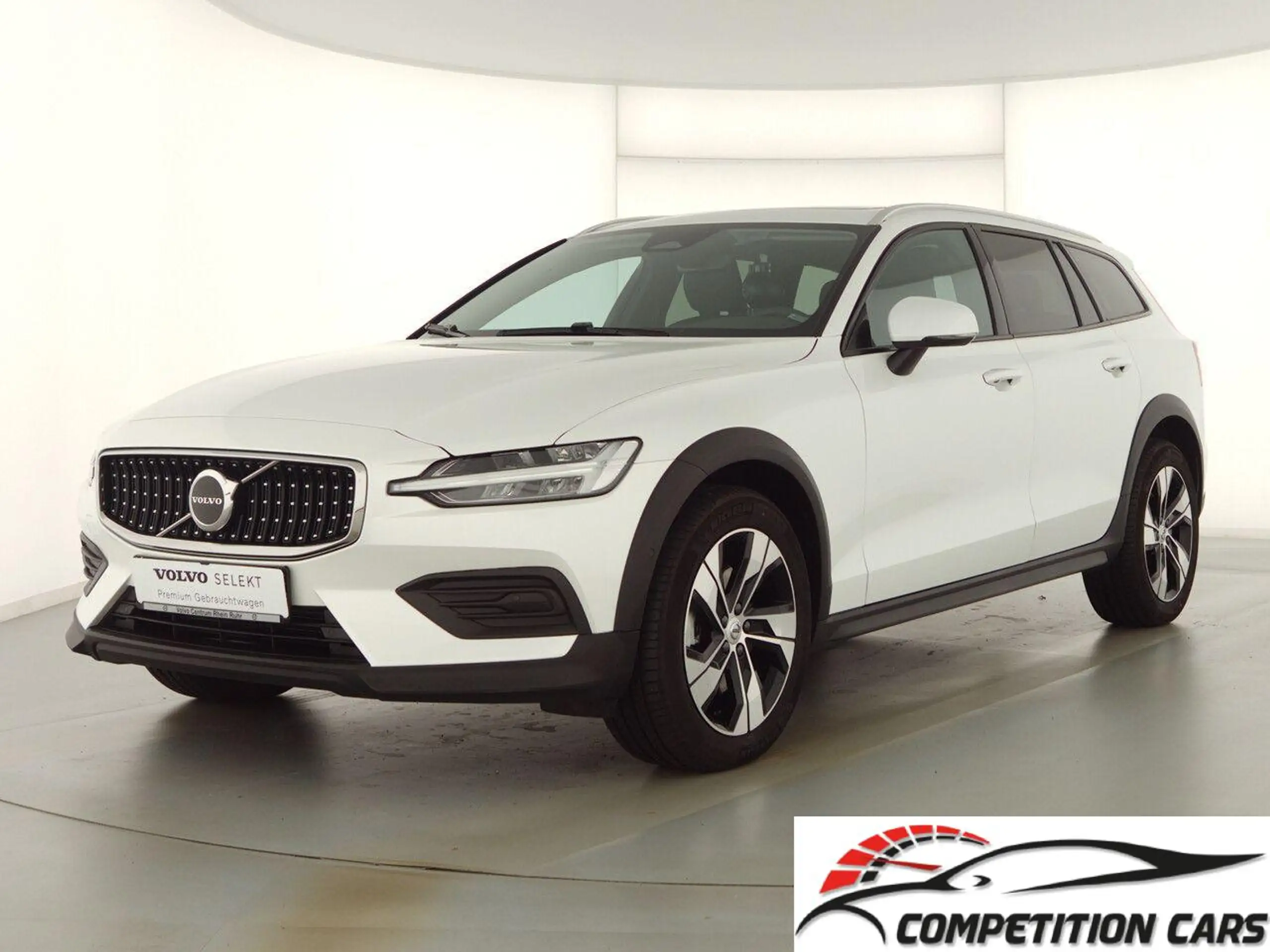 Volvo - V60 Cross Country