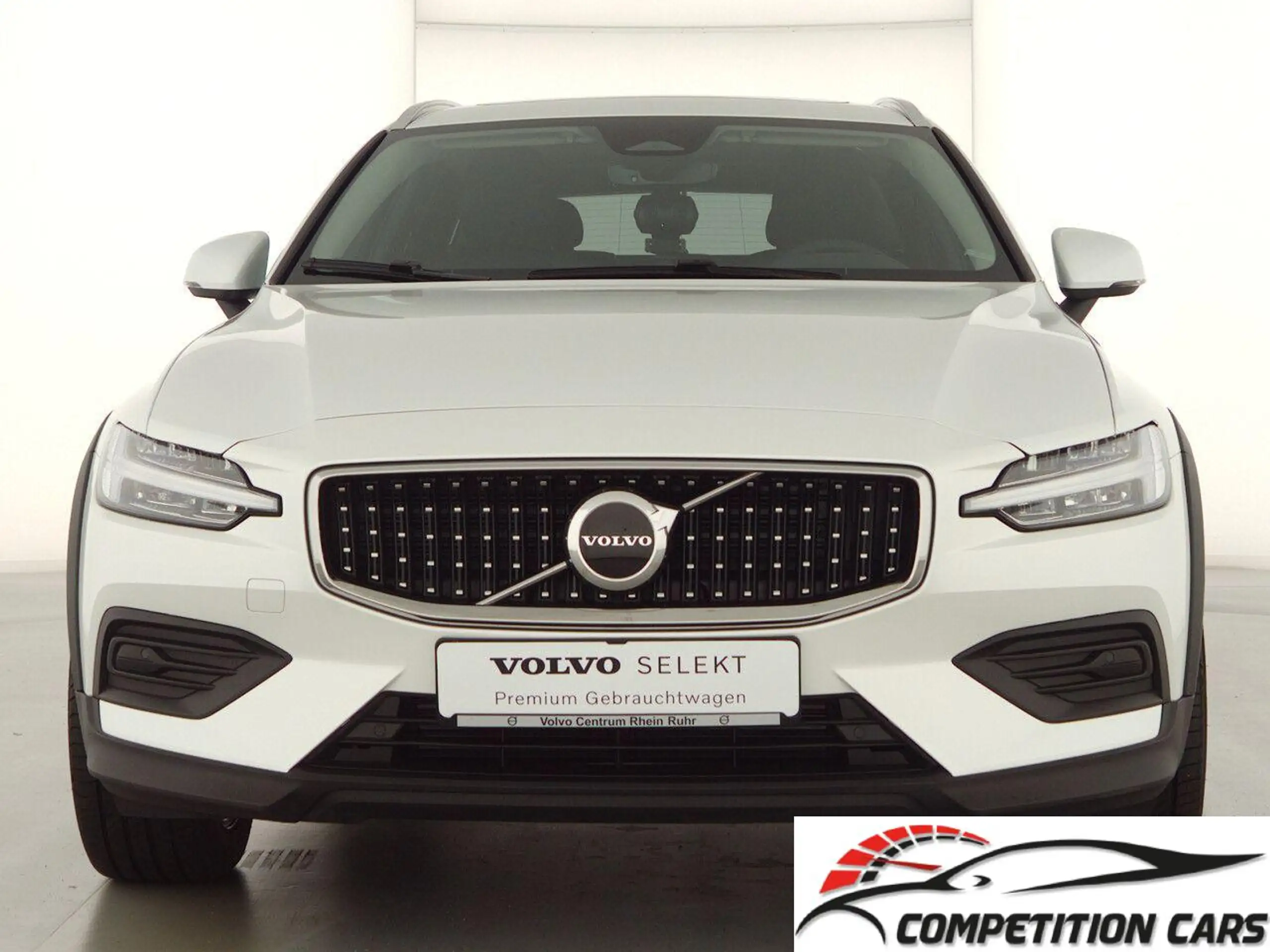 Volvo - V60 Cross Country