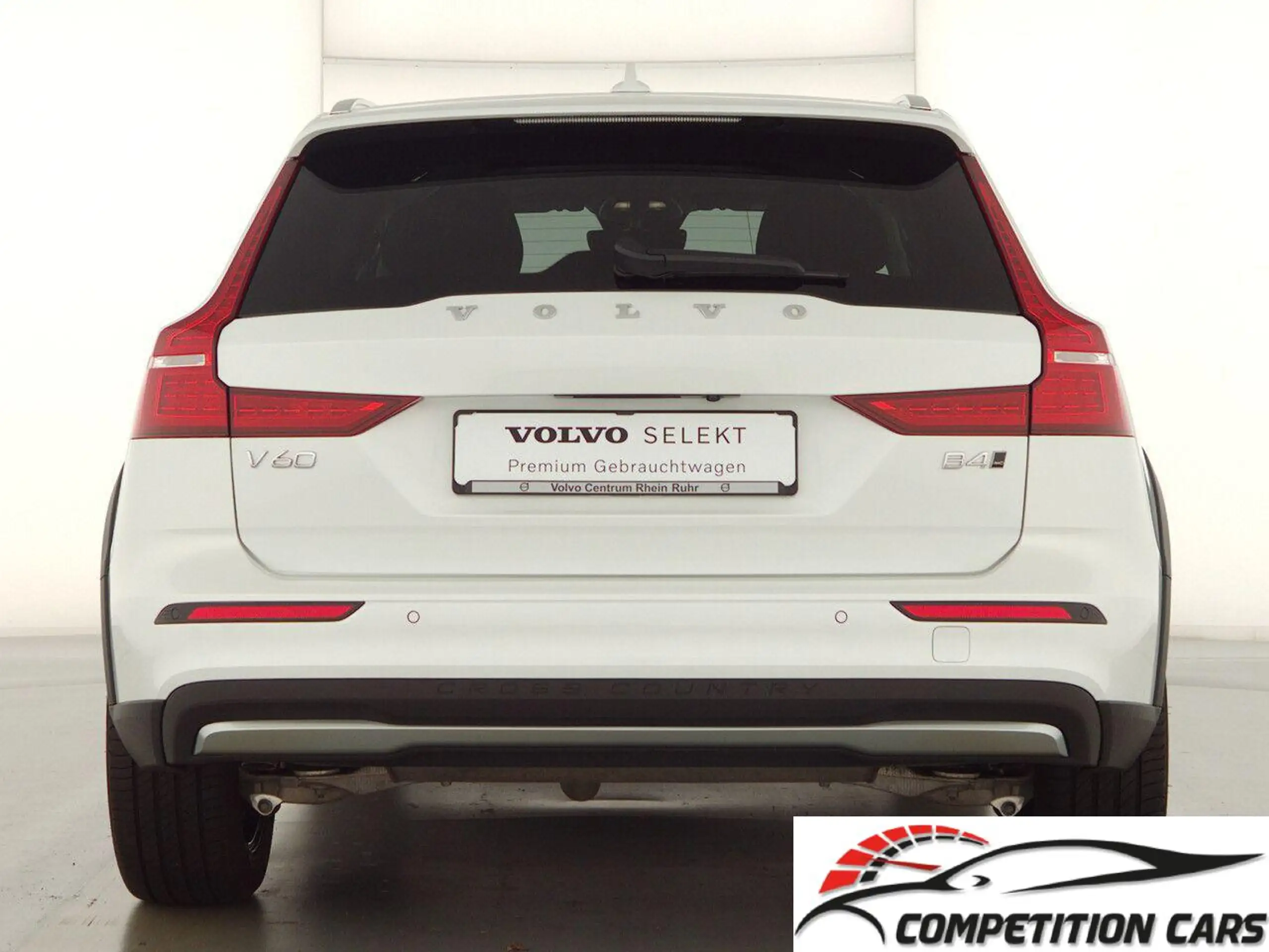 Volvo - V60 Cross Country