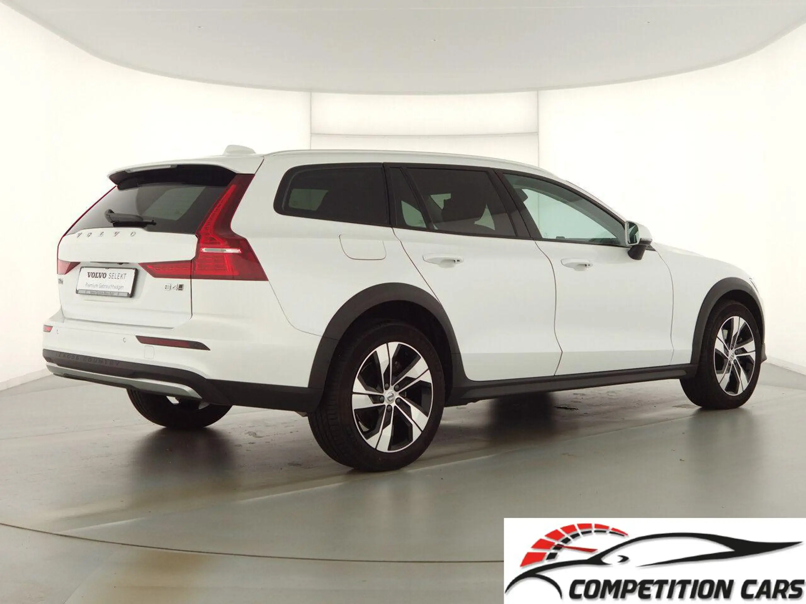 Volvo - V60 Cross Country