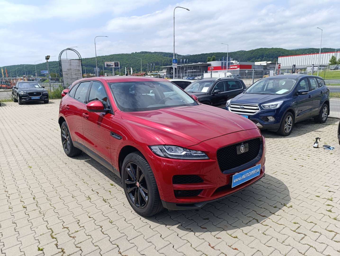 Jaguar - F-Pace