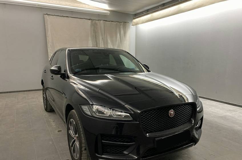 Jaguar - F-Pace