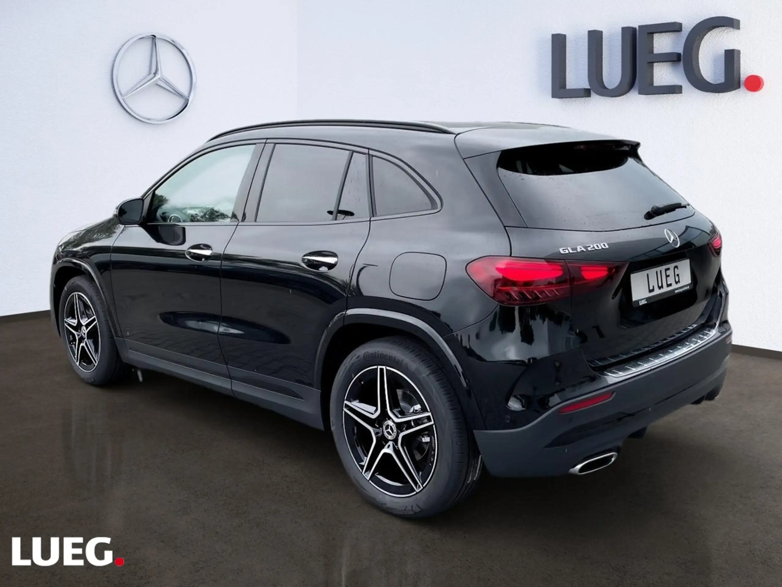 Mercedes-Benz - GLA 200