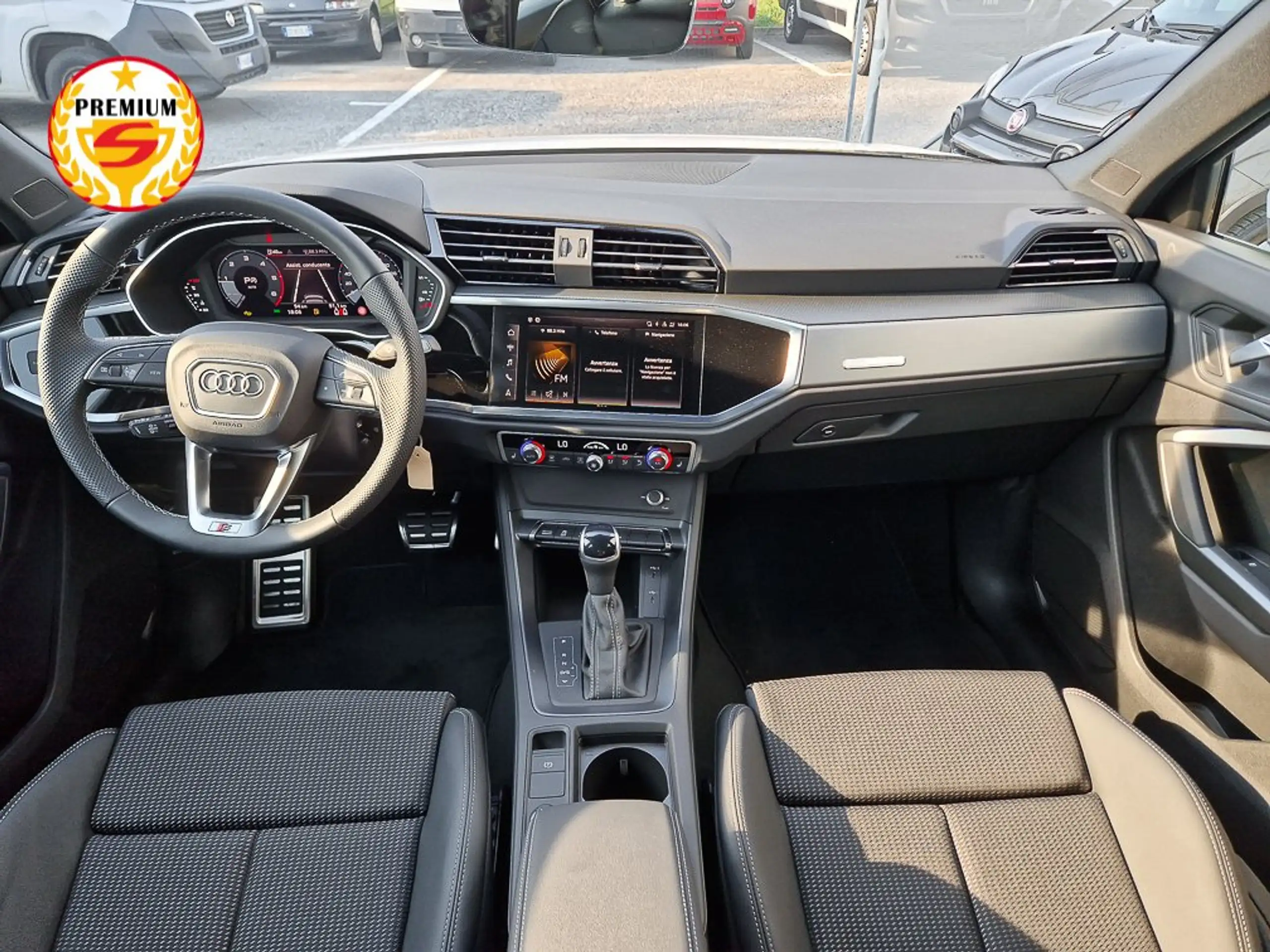 Audi - Q3