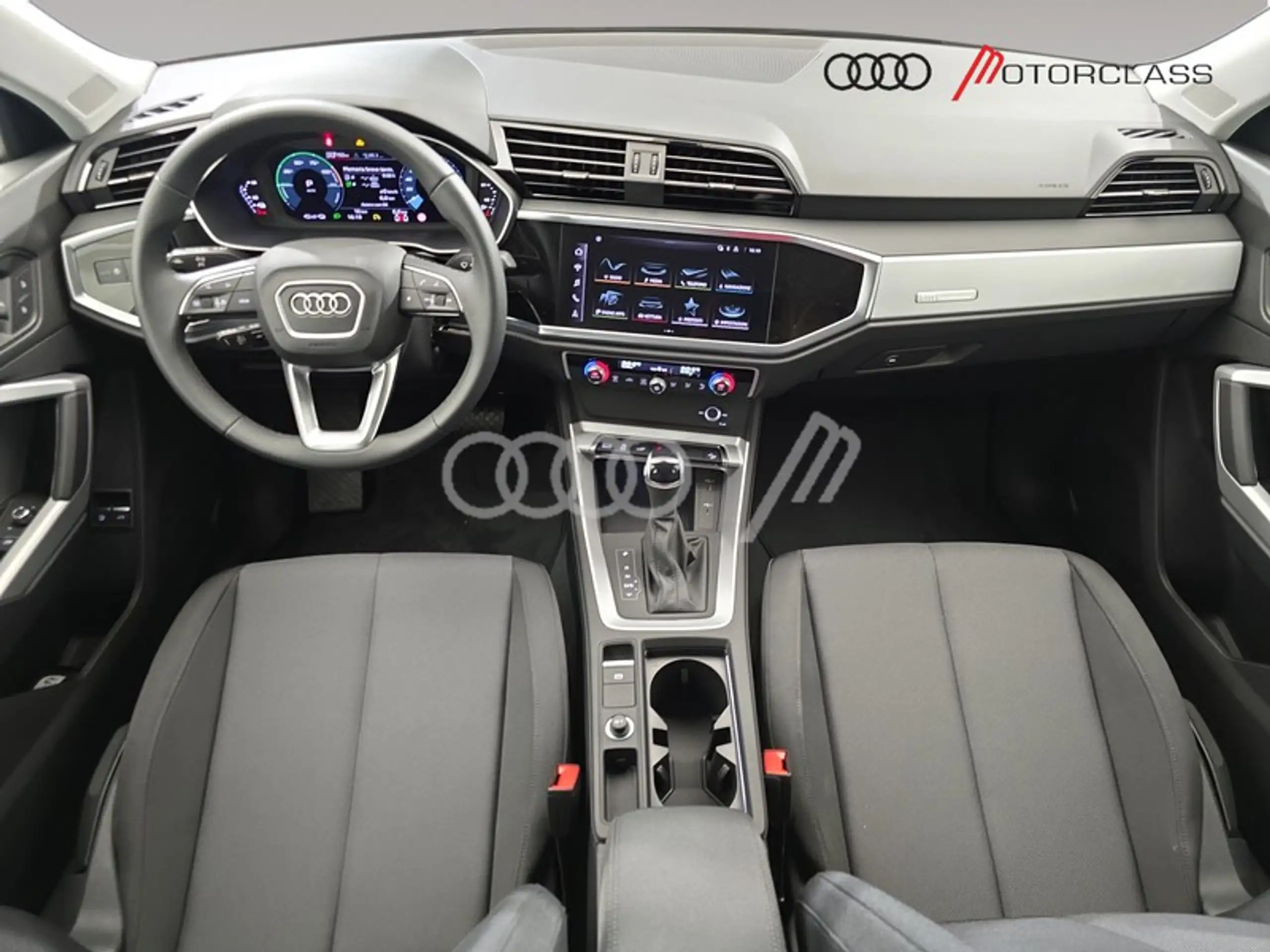 Audi - Q3