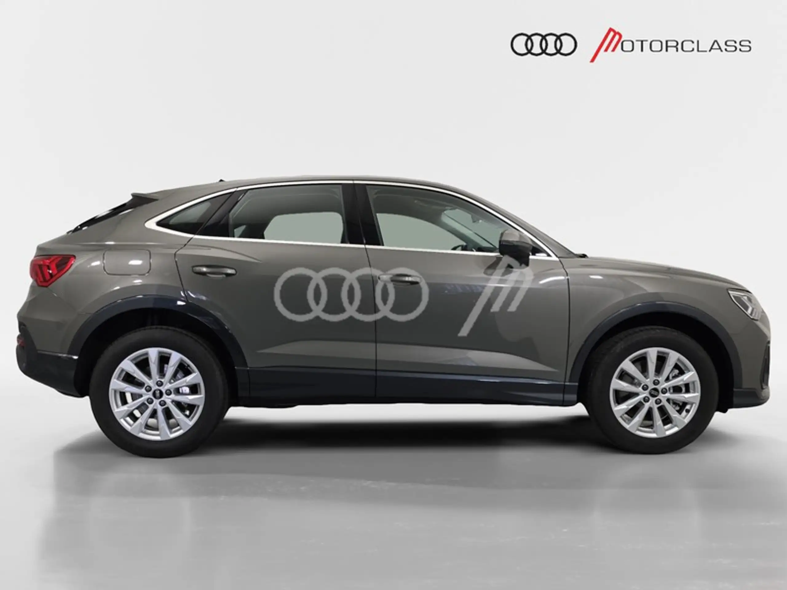 Audi - Q3