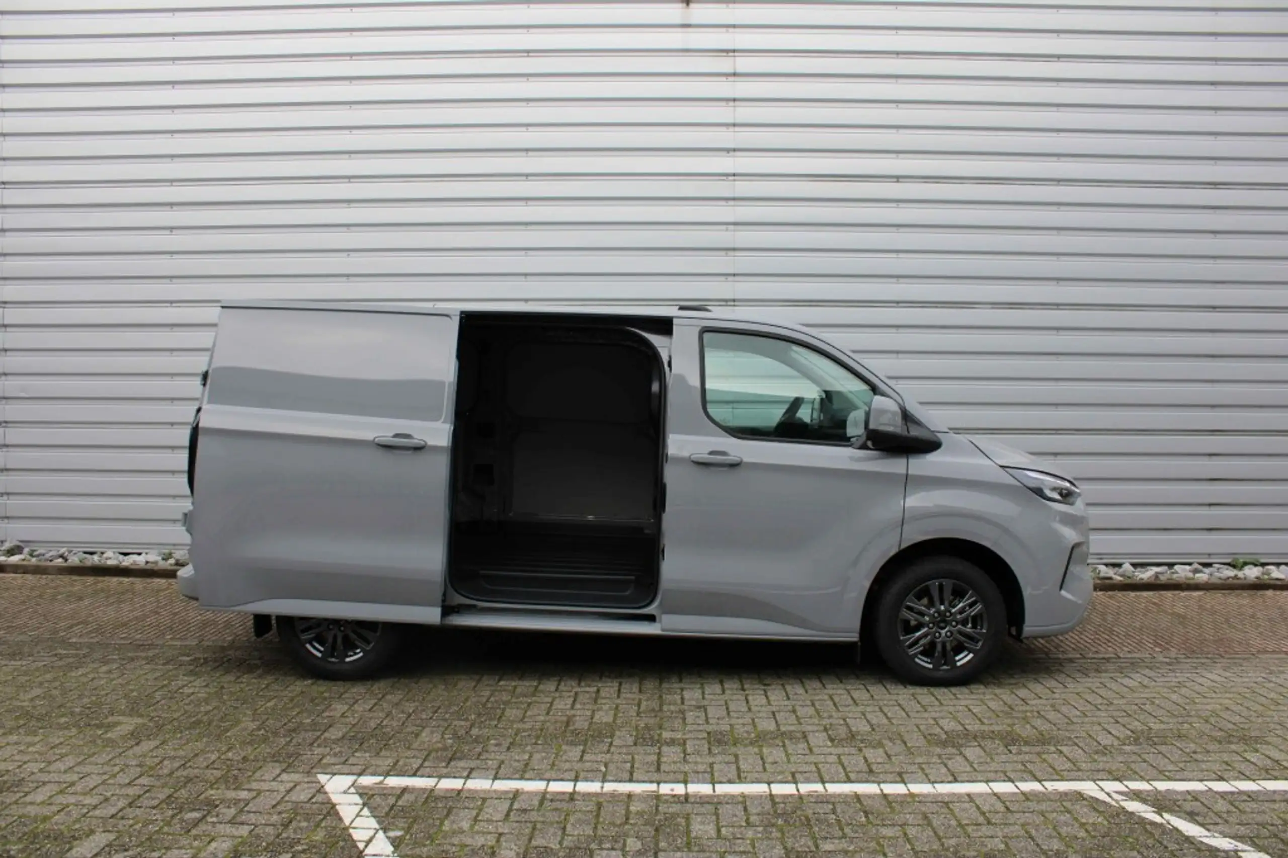 Ford - Transit Custom