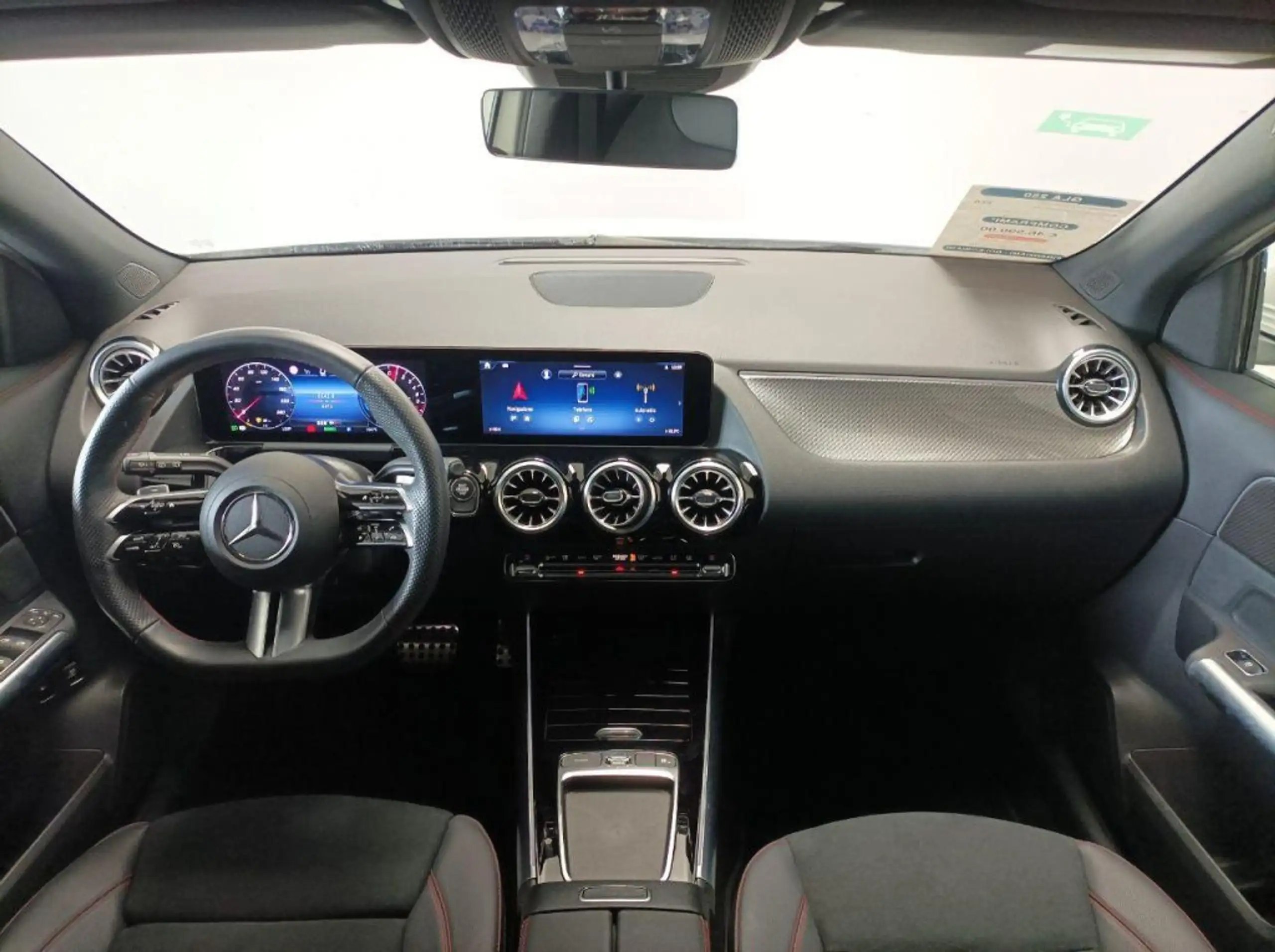 Mercedes-Benz - GLA 250