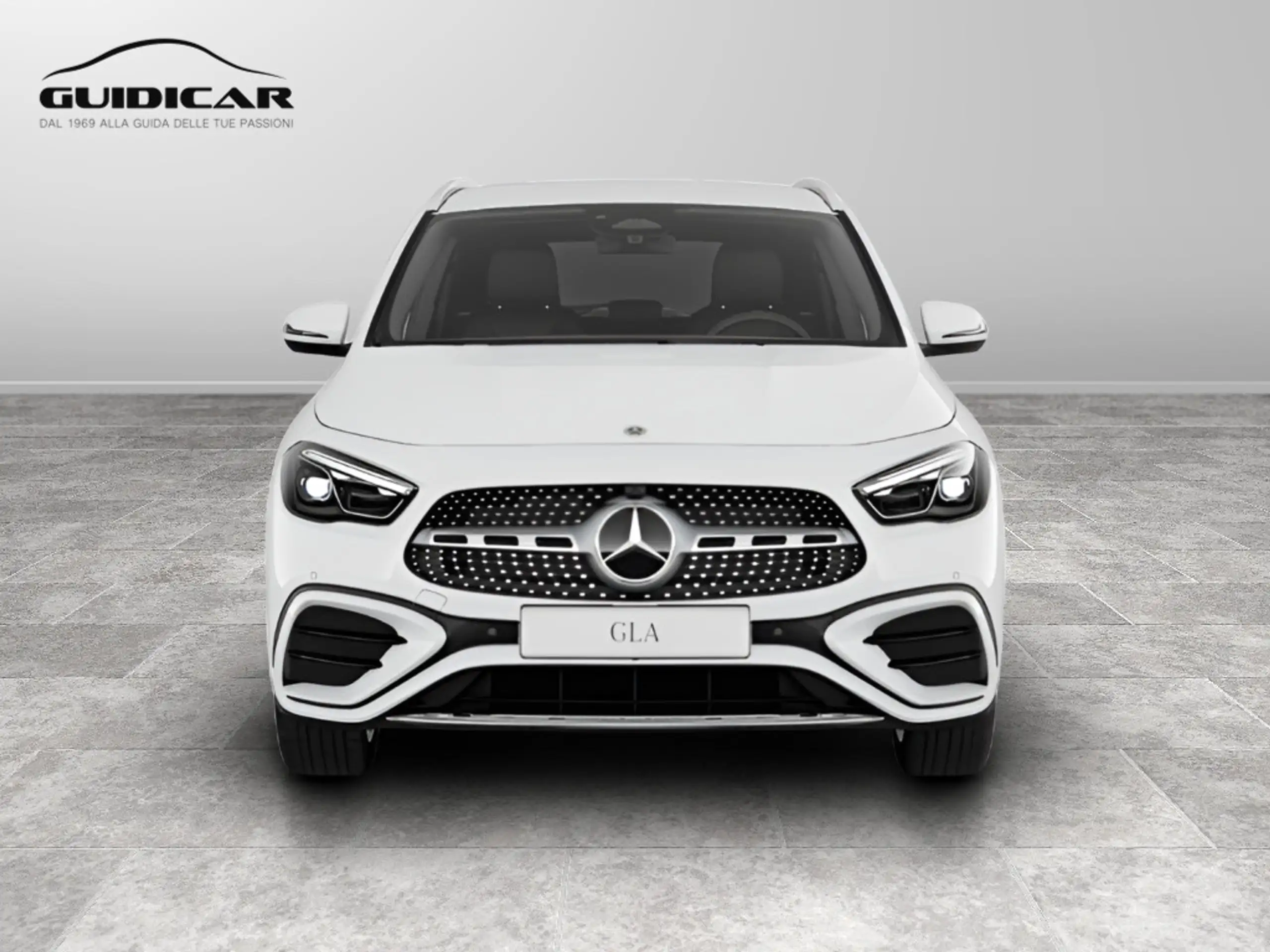 Mercedes-Benz - GLA 200