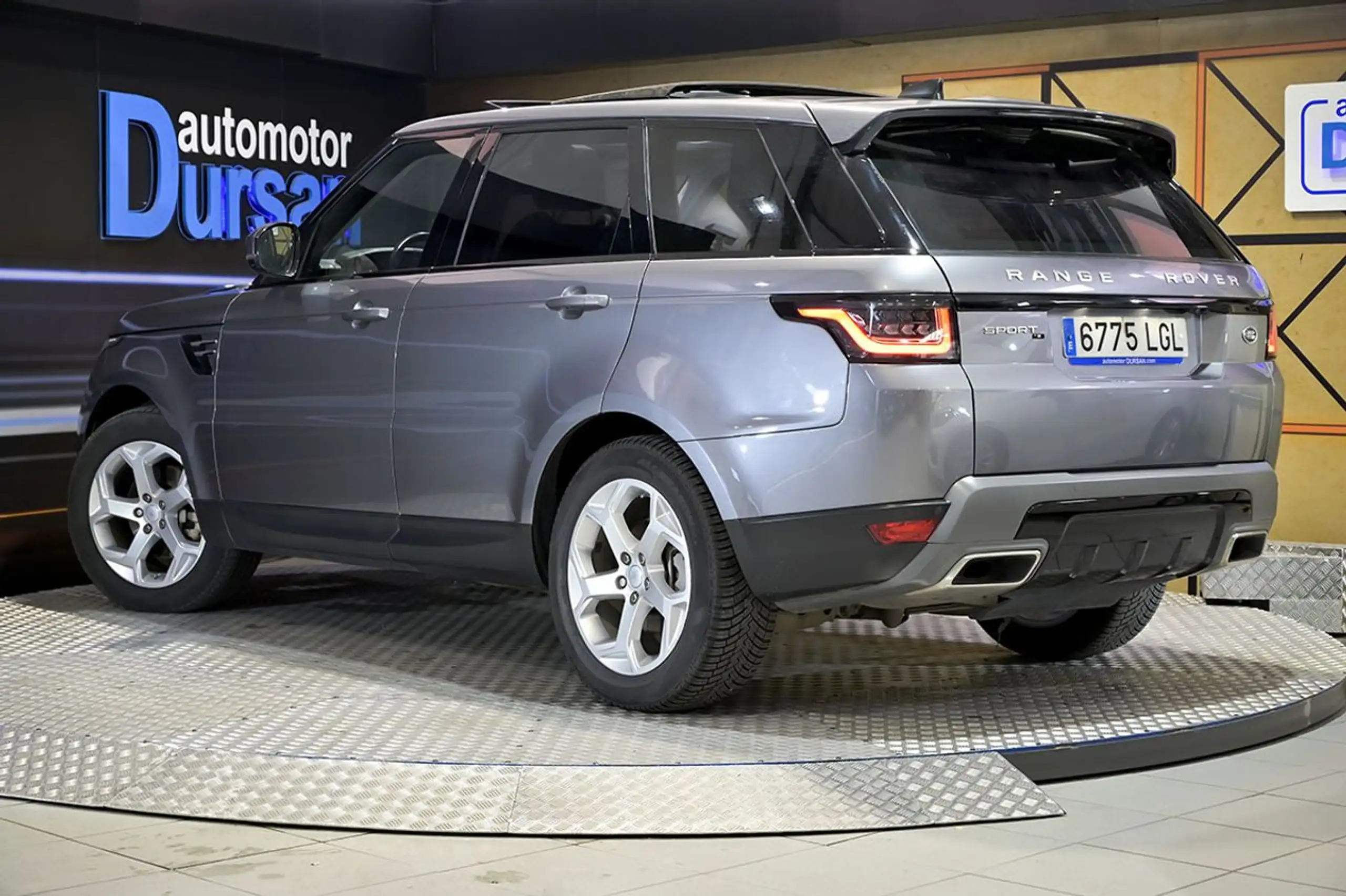 Land Rover - Range Rover Sport