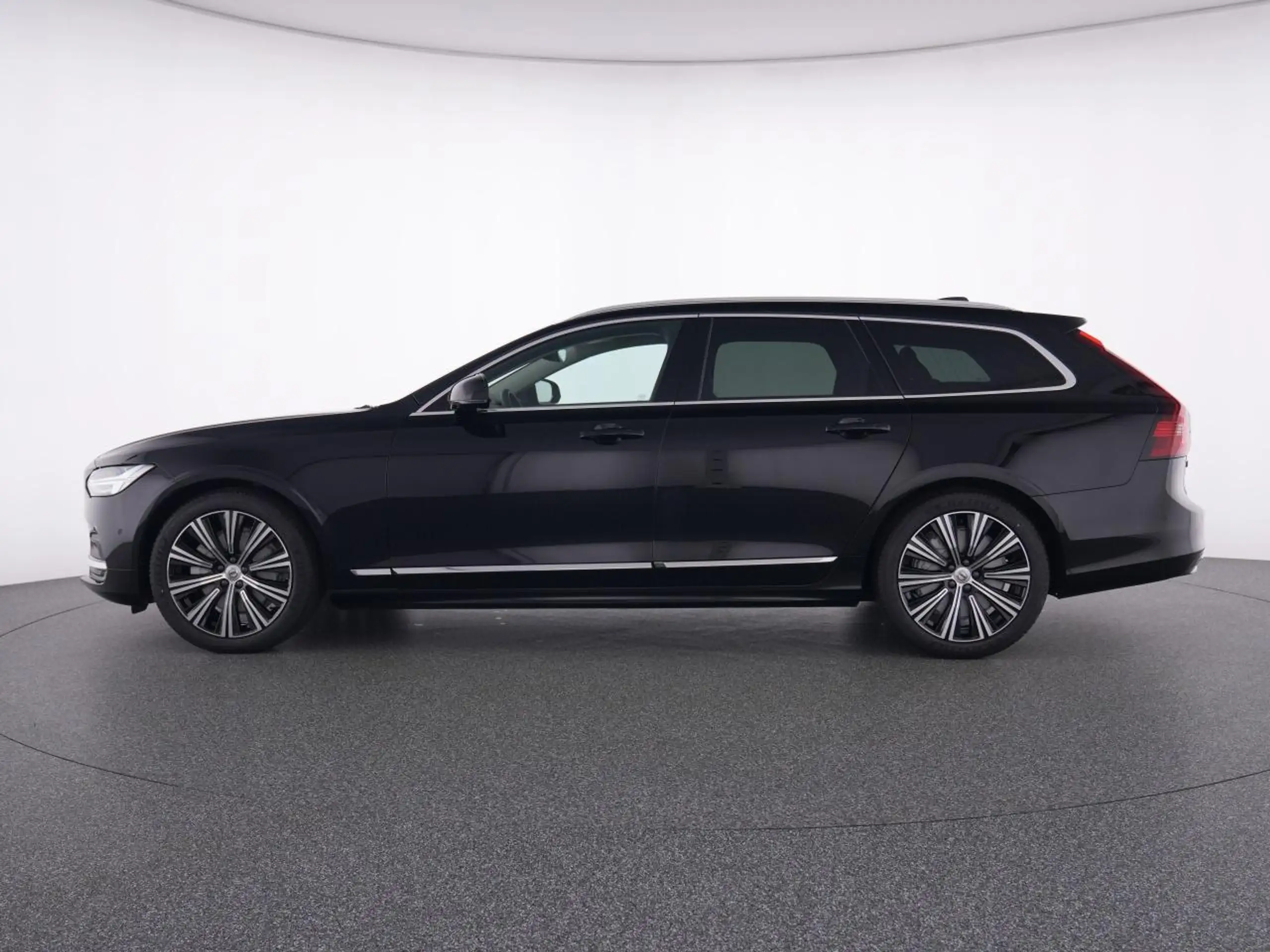 Volvo - V90