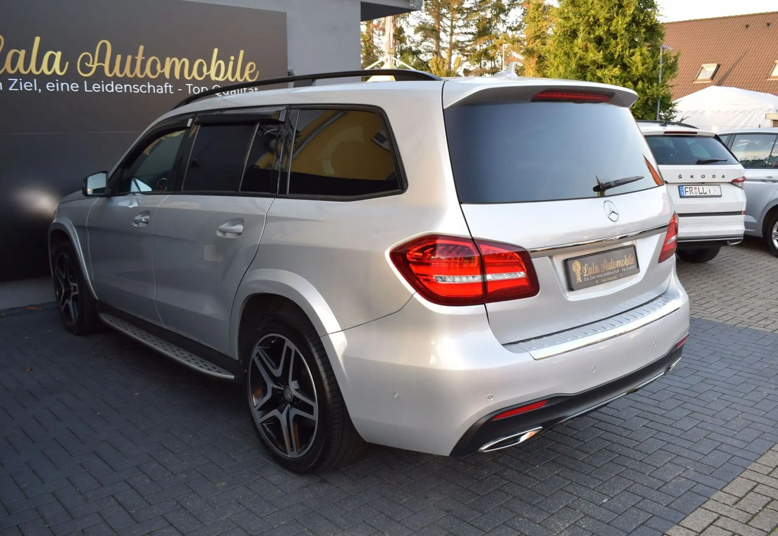 Mercedes-Benz - GLS 350