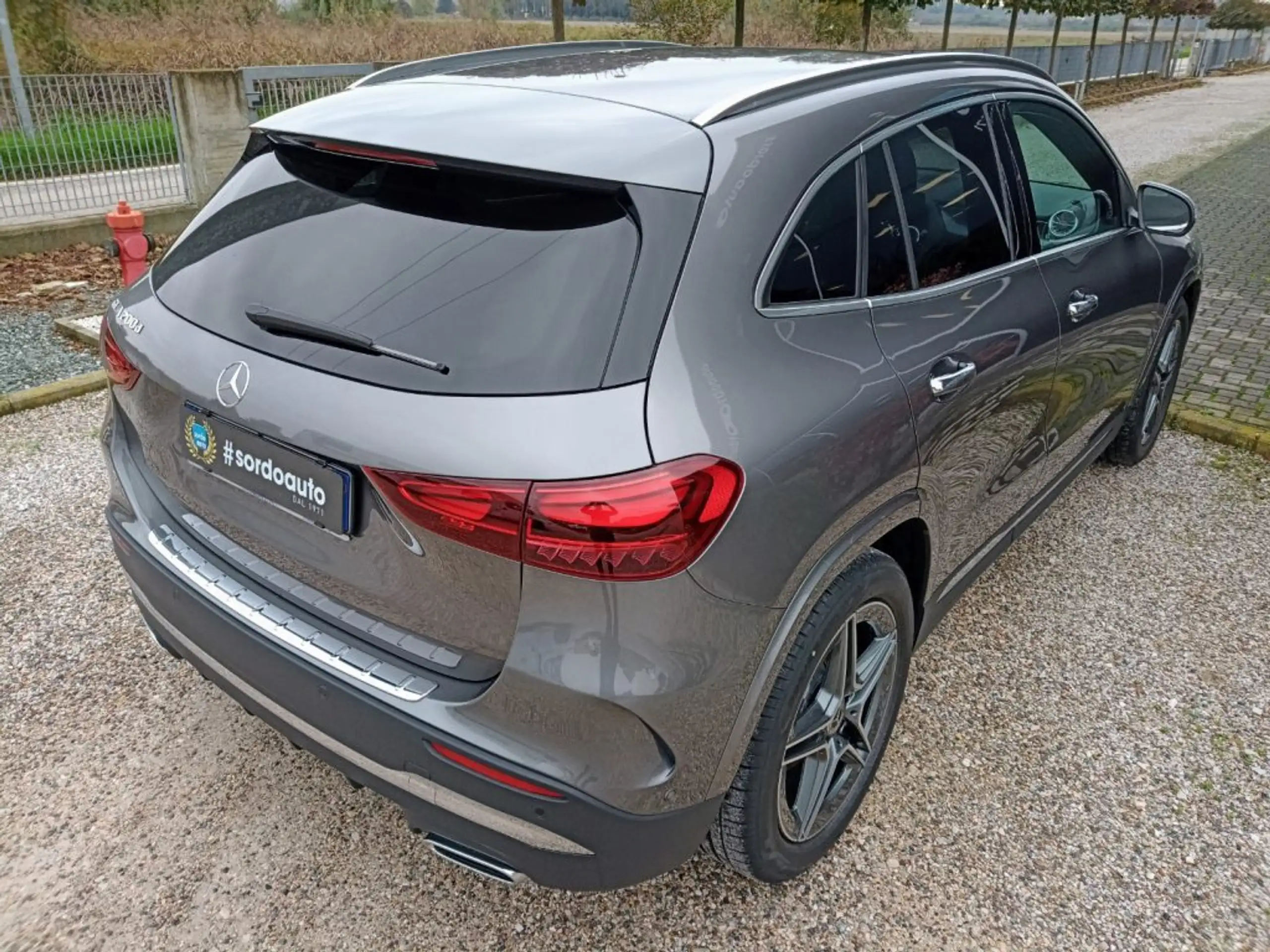 Mercedes-Benz - GLA 200