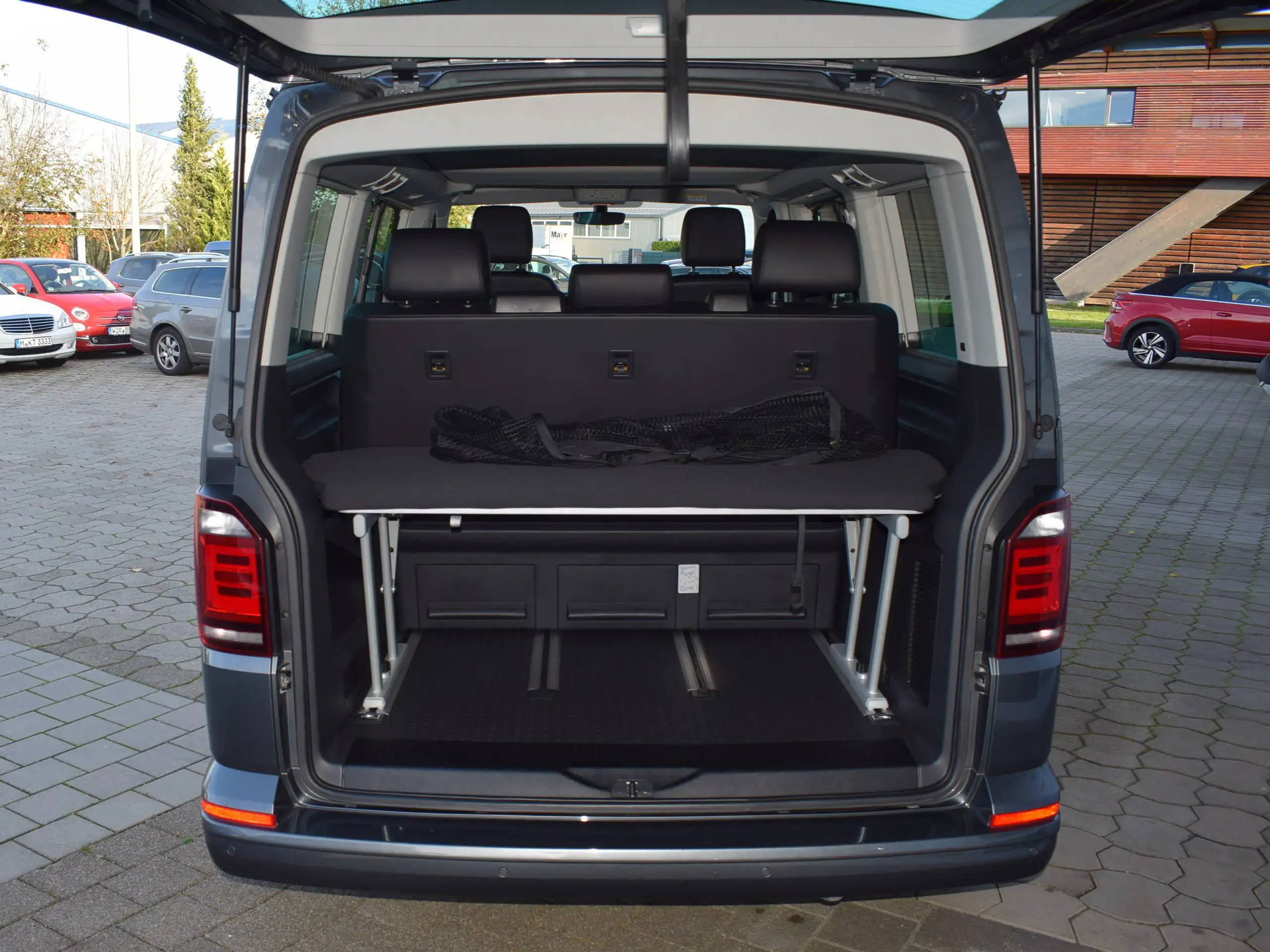 Volkswagen - T6 California