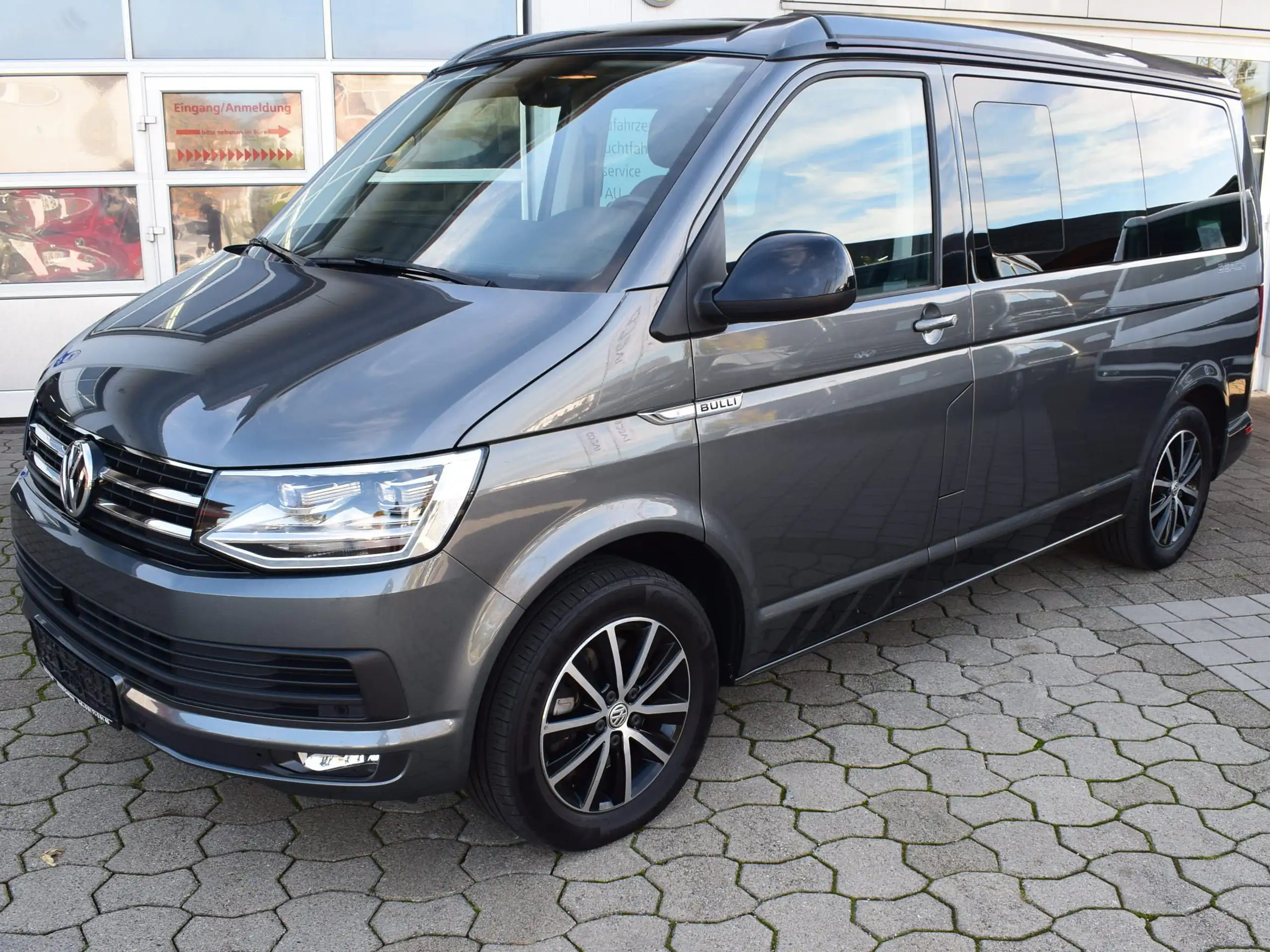 Volkswagen - T6 California