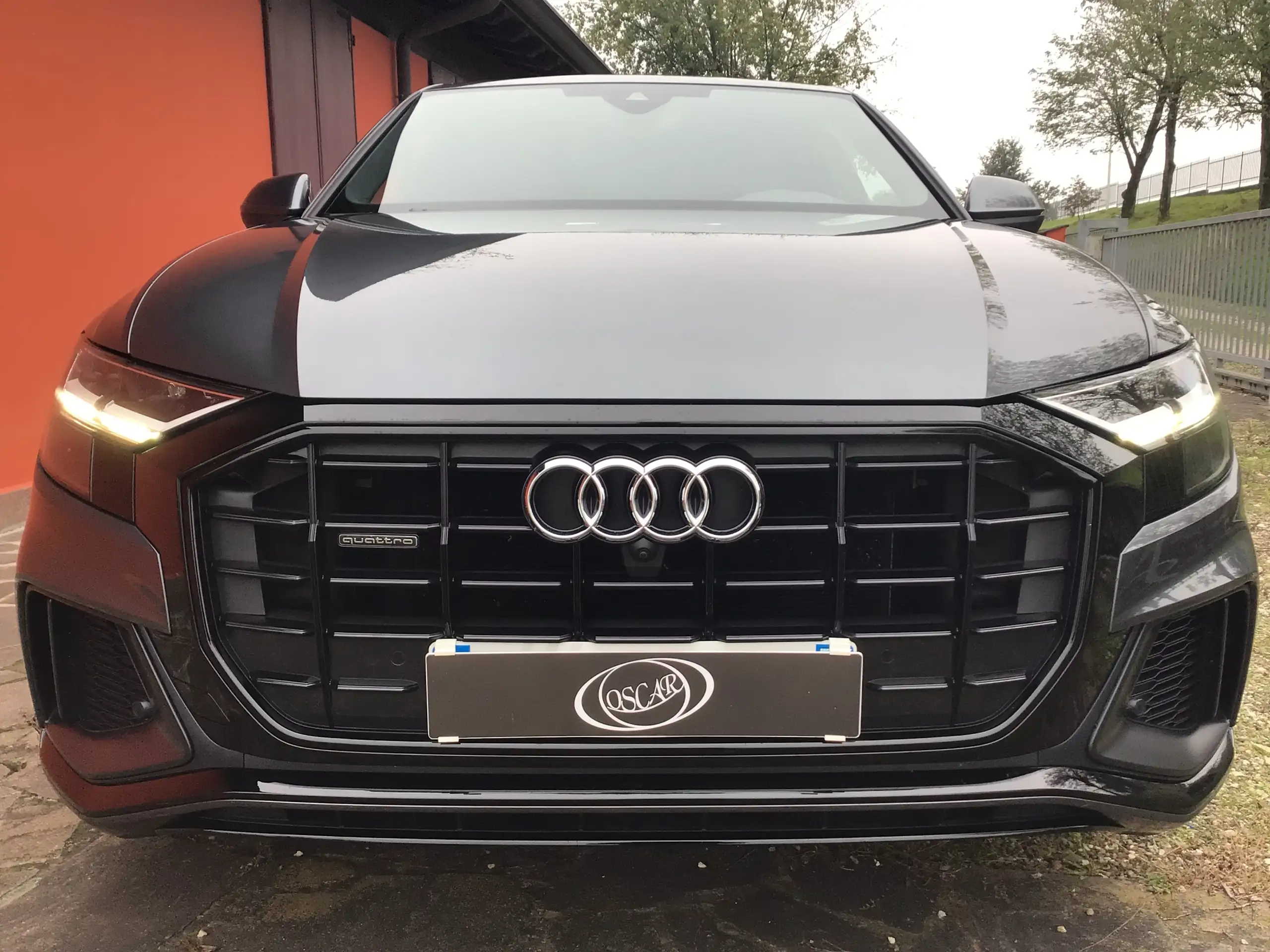 Audi - Q8